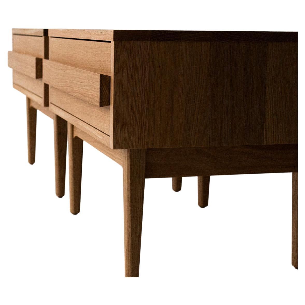 https://a.1stdibscdn.com/modern-white-oak-nightstands-for-sale/f_9720/f_267969121641498179794/f_26796912_1641498180133_bg_processed.jpg