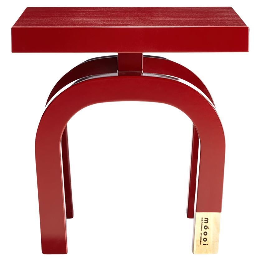 https://a.1stdibscdn.com/moooi-common-comrades-emperor-table-in-solid-birch-by-neri-and-hu-for-sale/22569652/f_268019821641540839718/f_26801982_1641540839929_bg_processed.jpg