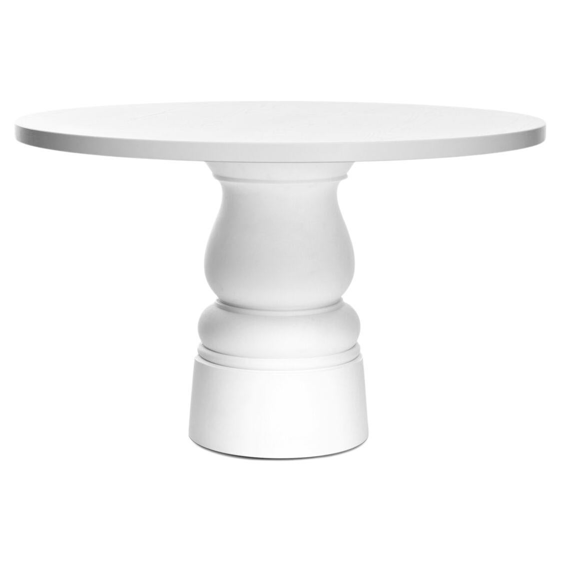 https://a.1stdibscdn.com/moooi-container-140-small-round-dinning-table-with-white-oak-top-for-sale/22569652/f_268037521641549606630/f_26803752_1641549606881_bg_processed.jpg