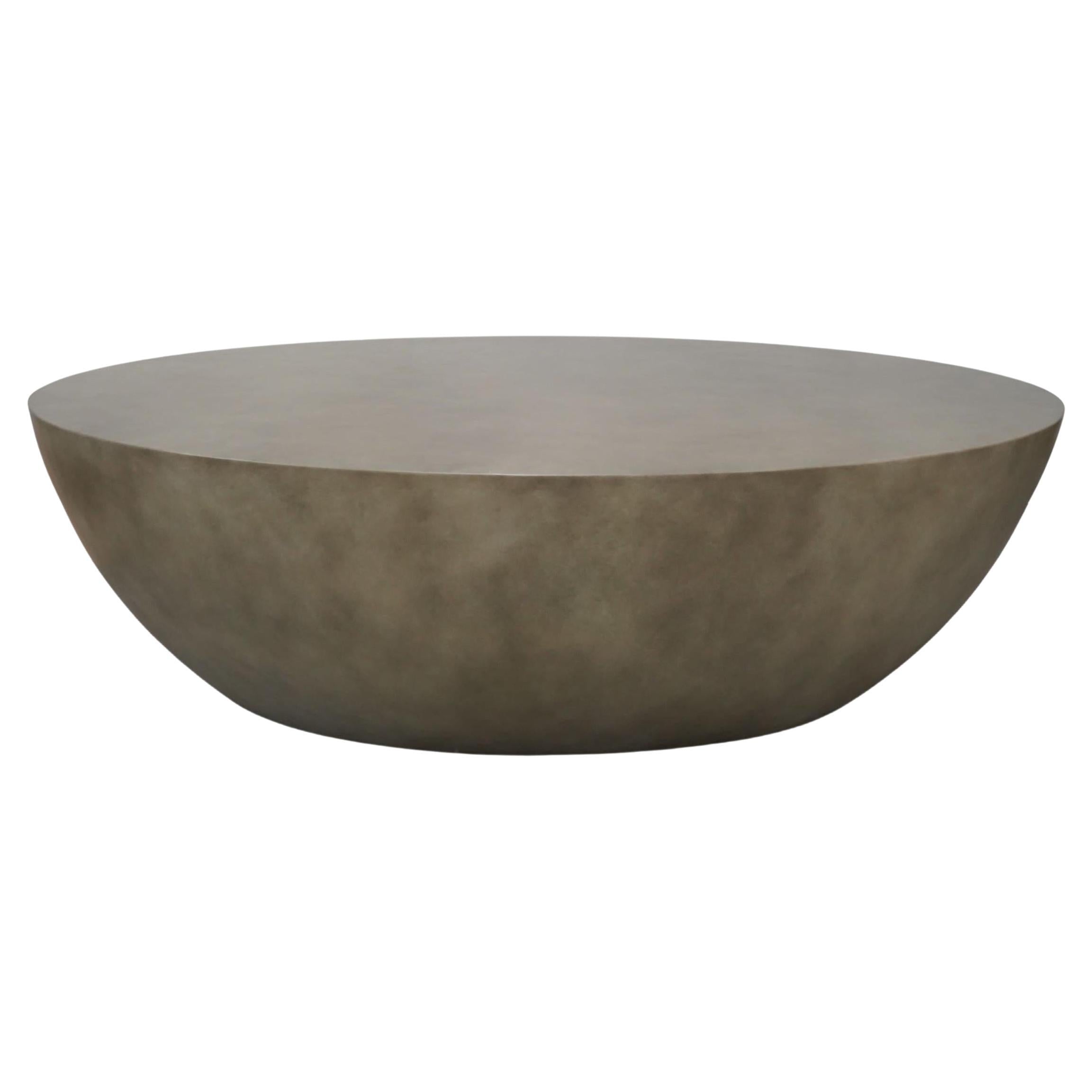https://a.1stdibscdn.com/moon-coffee-table-antique-resin-finish-for-sale/f_27693/f_268147321671641091917/f_26814732_1671641092441_bg_processed.jpg