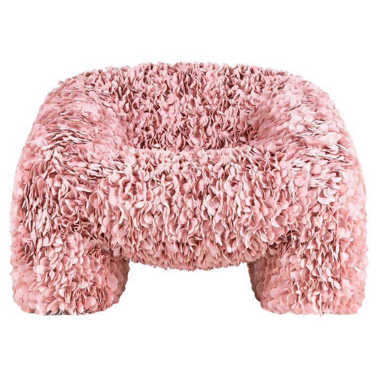 https://a.1stdibscdn.com/moooi-hortensia-armchair-in-petal-pink-upholstery-for-sale/22569652/f_271106321643361512468/f_27110632_1643361512723_bg_processed.jpg