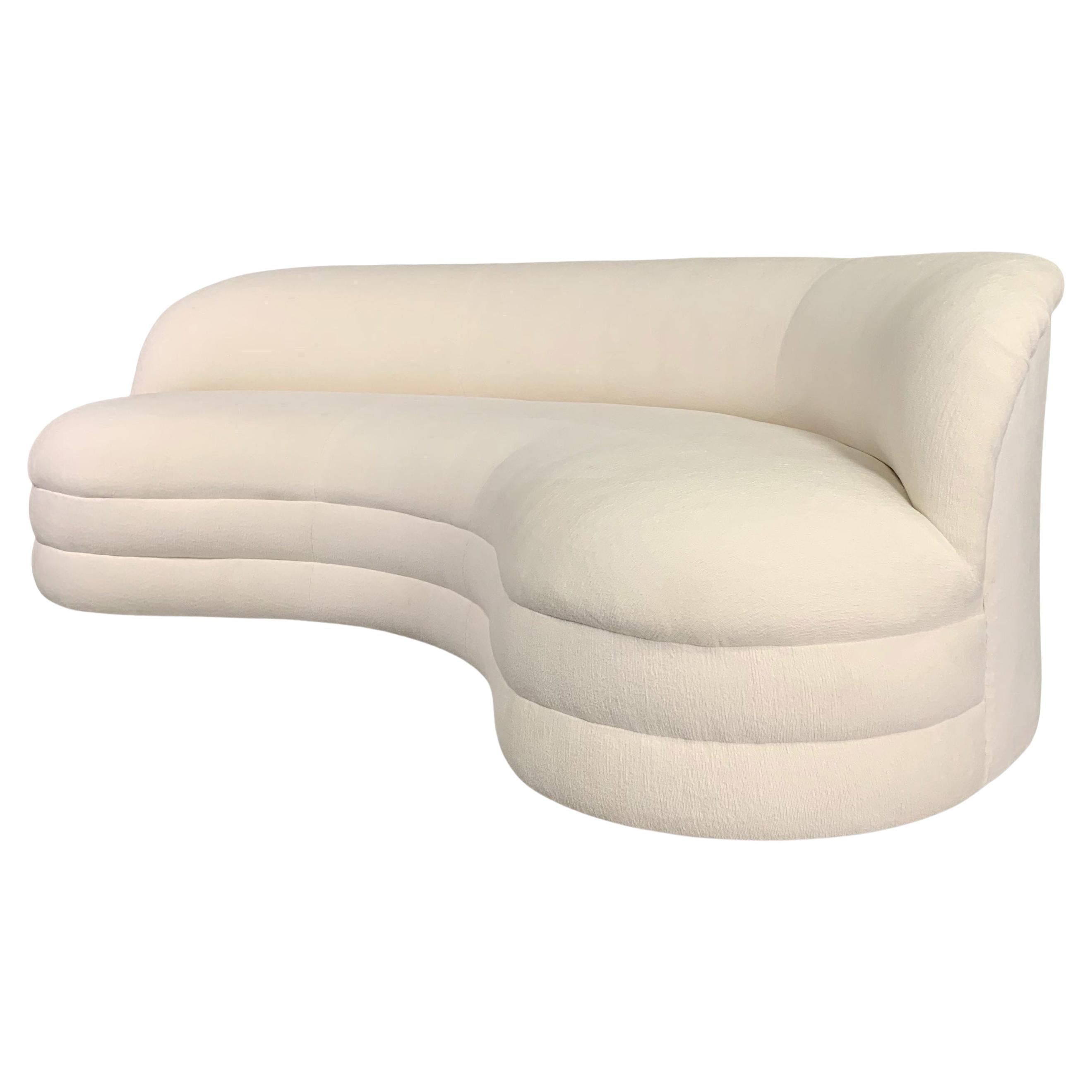 https://a.1stdibscdn.com/mid-century-kidney-bean-curved-sofa-weiman-style-for-sale/f_12732/f_272766121644277314988/f_27276612_1644277315714_bg_processed.jpg