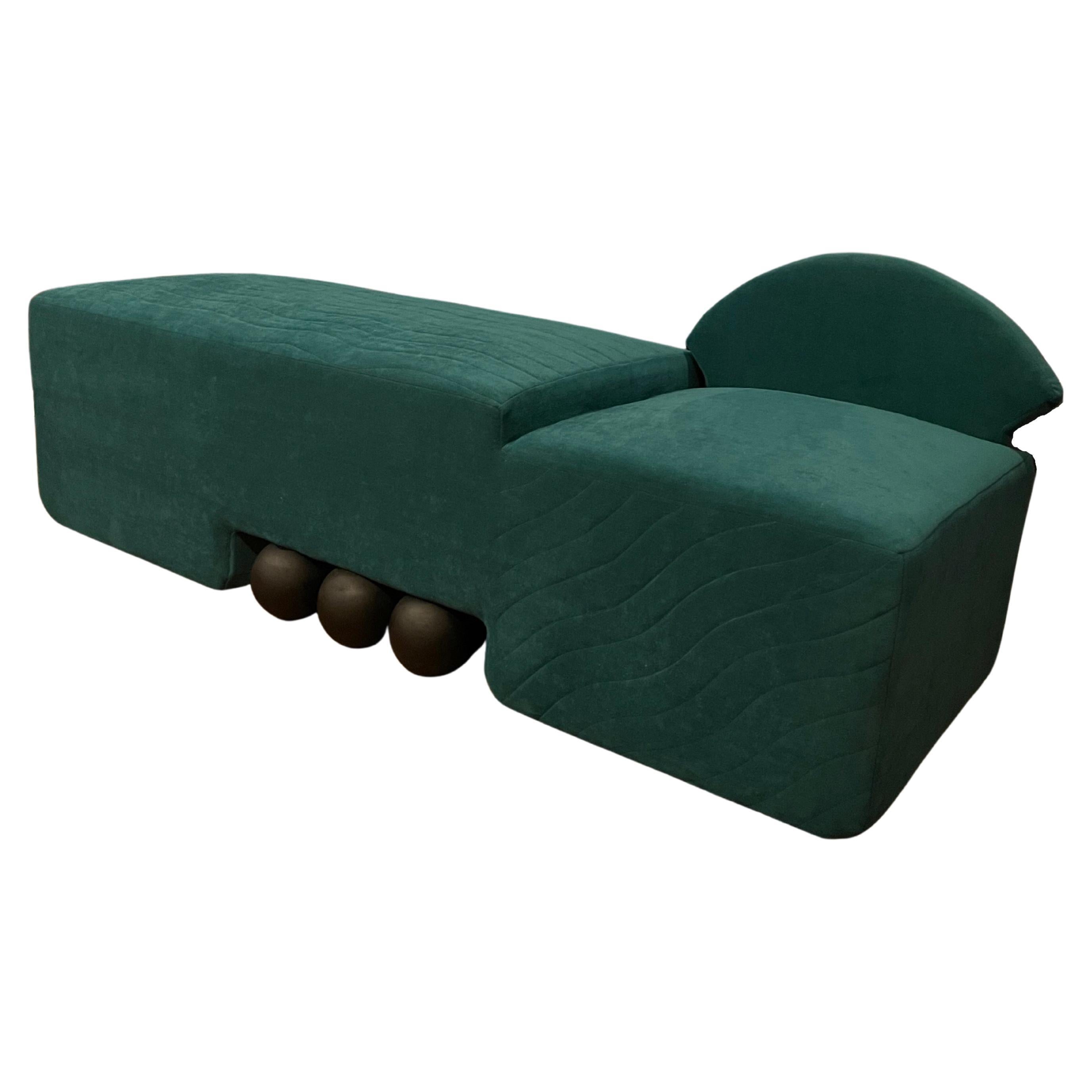 https://a.1stdibscdn.com/rag-home-three-seat-modern-bench-sofa-in-green-velvet-for-sale/f_60182/f_273879521644932126374/f_27387952_1644932127229_bg_processed.jpg