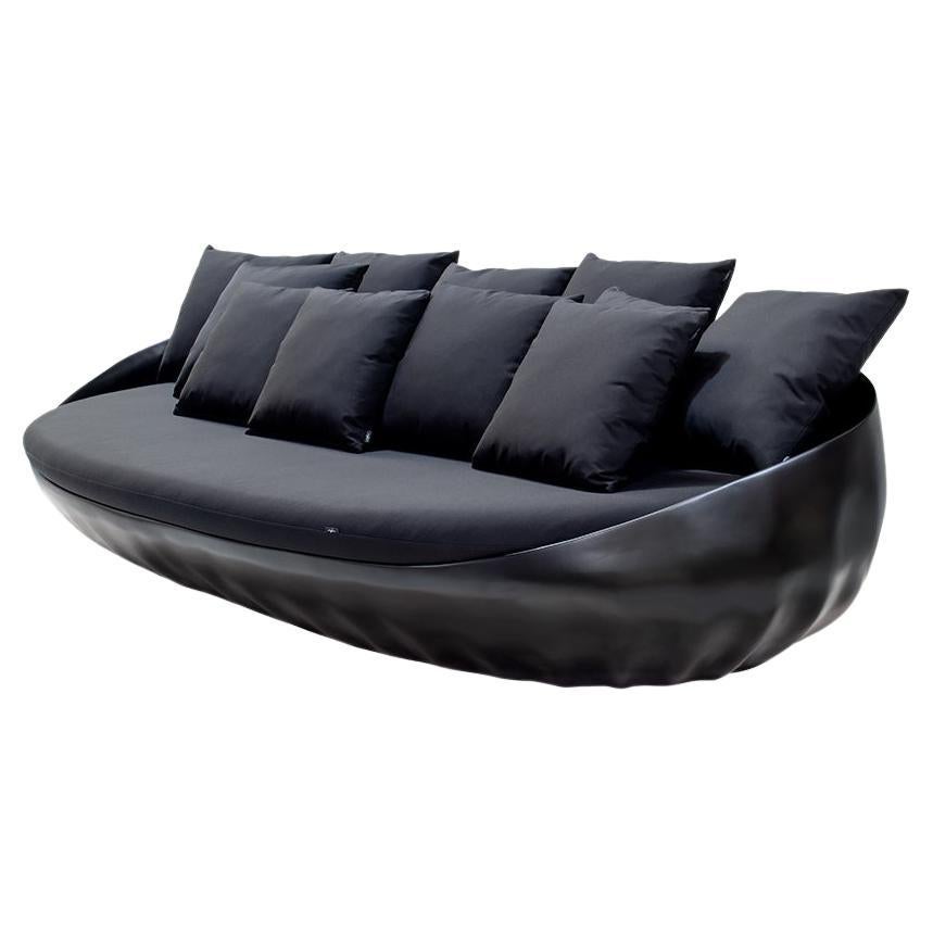 https://a.1stdibscdn.com/outdoor-sofa-fiberglass-lacquered-black-waterproof-outdoor-fabrics-black-for-sale/f_56702/f_275640821646065435409/f_27564082_1646065435583_bg_processed.jpg