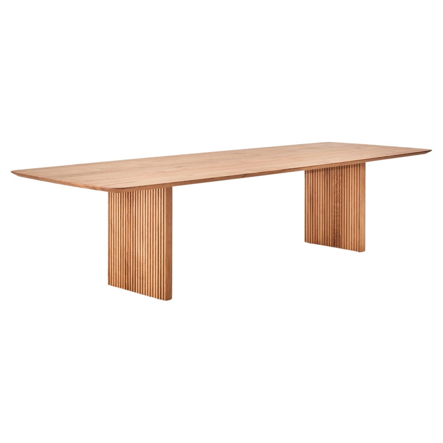 https://a.1stdibscdn.com/customizable-dining-table-ten-400-natural-oak-for-sale/f_31233/f_278135521647429189849/f_27813552_1647429190084_bg_processed.jpg