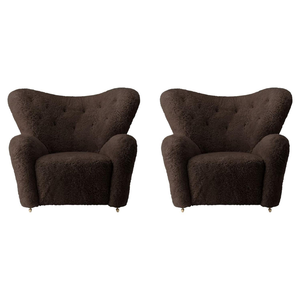 https://a.1stdibscdn.com/set-of-2-espresso-sheepskin-the-tired-man-lounge-chair-by-lassen-for-sale/f_12192/f_329316221677160586341/f_27832912_1647524299271_bg_processed.jpg