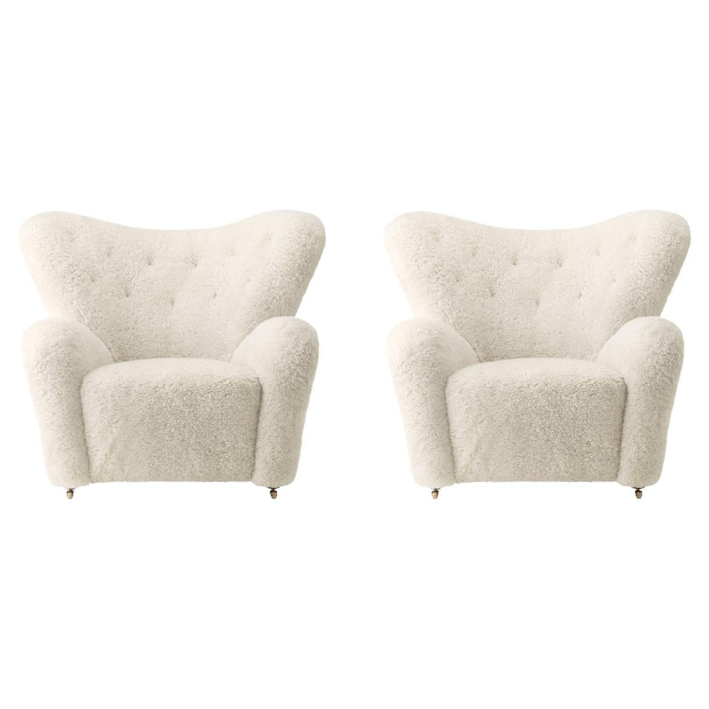 https://a.1stdibscdn.com/set-of-2-off-white-sheepskin-the-tired-man-lounge-chair-by-lassen-for-sale/f_12192/f_329311221677159375032/f_27833882_1647527037588_bg_processed.jpg