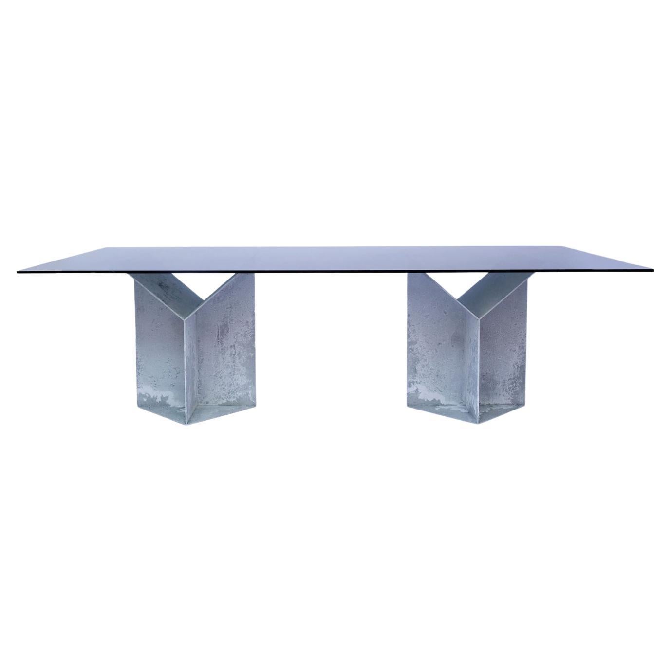 https://a.1stdibscdn.com/pinac-dining-table-by-oeuffice-for-sale/f_12192/f_332091221678366033288/f_28049622_1648819599748_bg_processed.jpg
