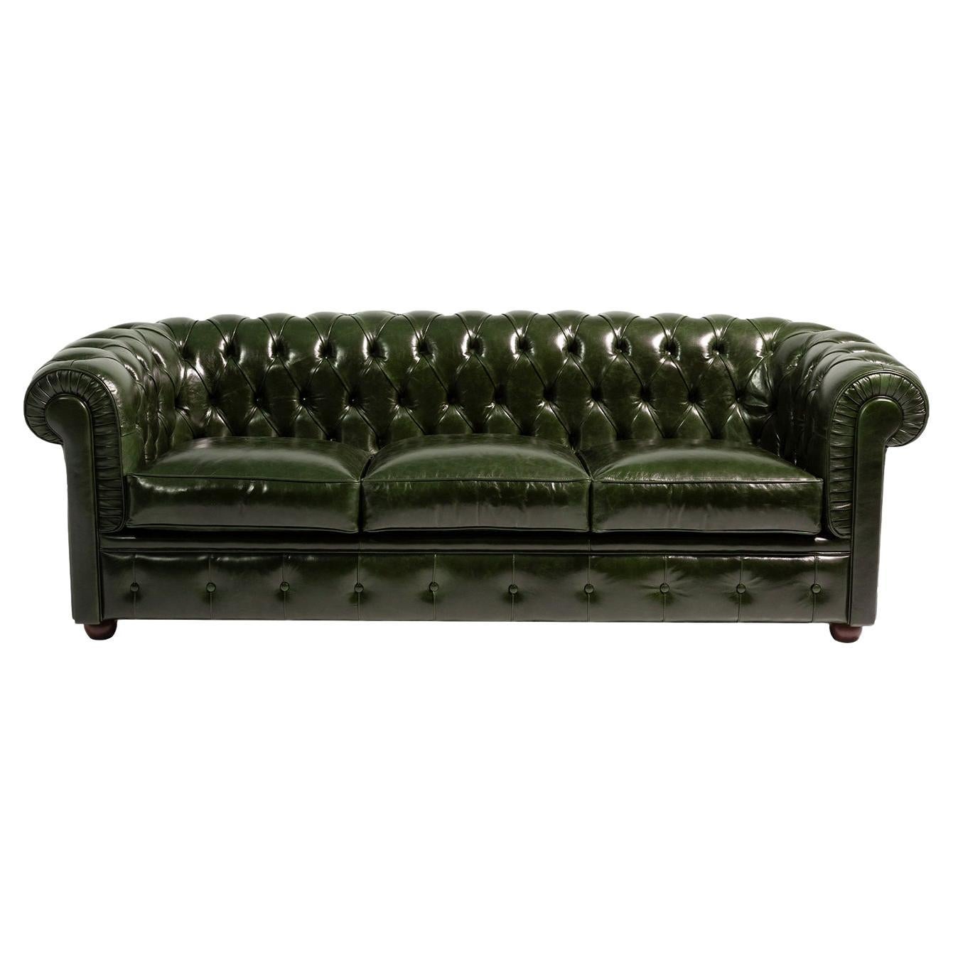https://a.1stdibscdn.com/chesterfield-green-leather-3-seater-sofa-for-sale/f_17062/f_283500521650625319714/f_28350052_1650625320162_bg_processed.jpg