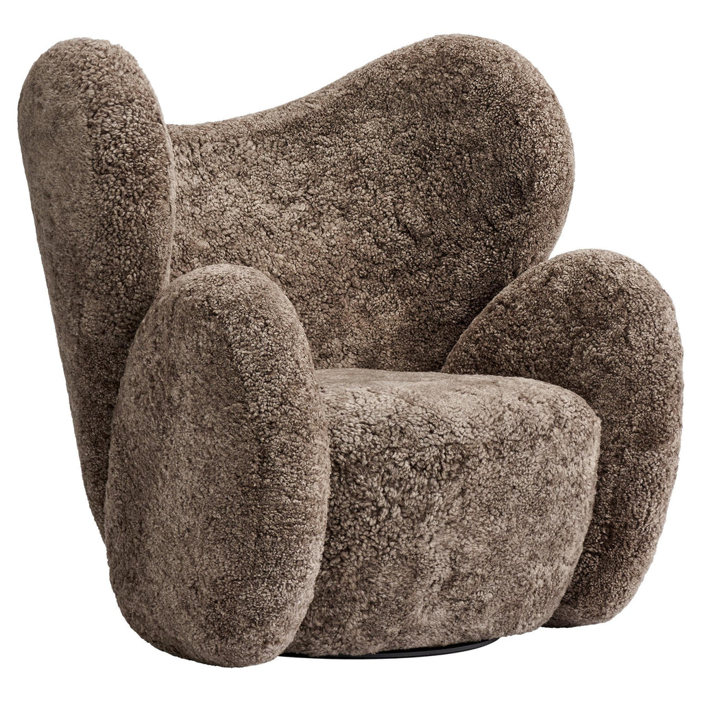 https://a.1stdibscdn.com/big-big-chair-armchair-in-sheepskin-by-norr11-for-sale/f_31233/f_284131821651053989881/f_28413182_1651053991302_bg_processed.jpg