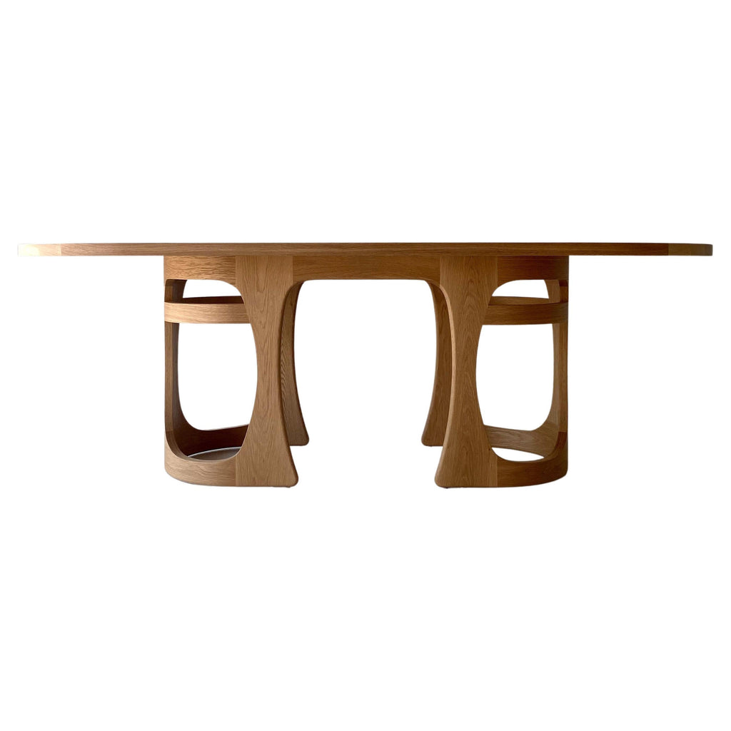 https://a.1stdibscdn.com/modern-oak-dining-table-barricas-series-for-sale/f_9720/f_284549021651253060967/f_28454902_1651253061854_bg_processed.jpg