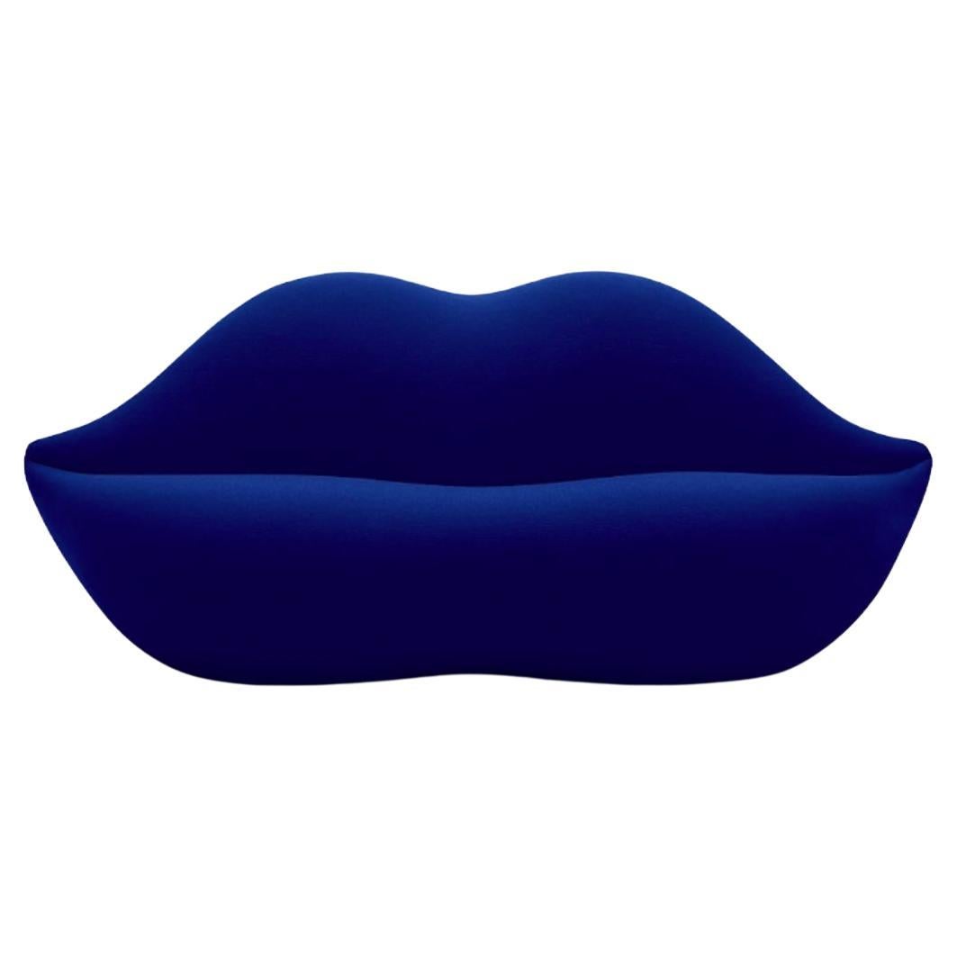 https://a.1stdibscdn.com/gufram-bocca-lip-shaped-sofa-blue-by-studio-65-for-sale/f_10794/f_285462221651832604728/f_28546222_1651832604961_bg_processed.jpg