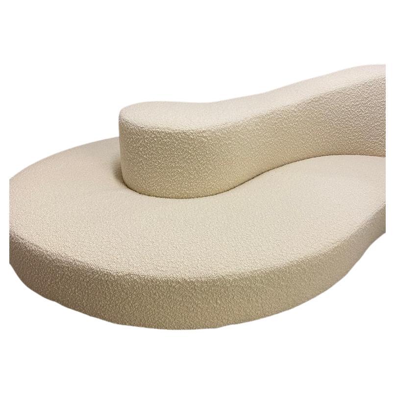 https://a.1stdibscdn.com/contemporary-wave-curved-borne-sofa-in-white-boucle-fabric-italy-for-sale-picture-5/f_22653/f_288098421653483583105/f_28809842_1653483583333_bg_processed.jpg
