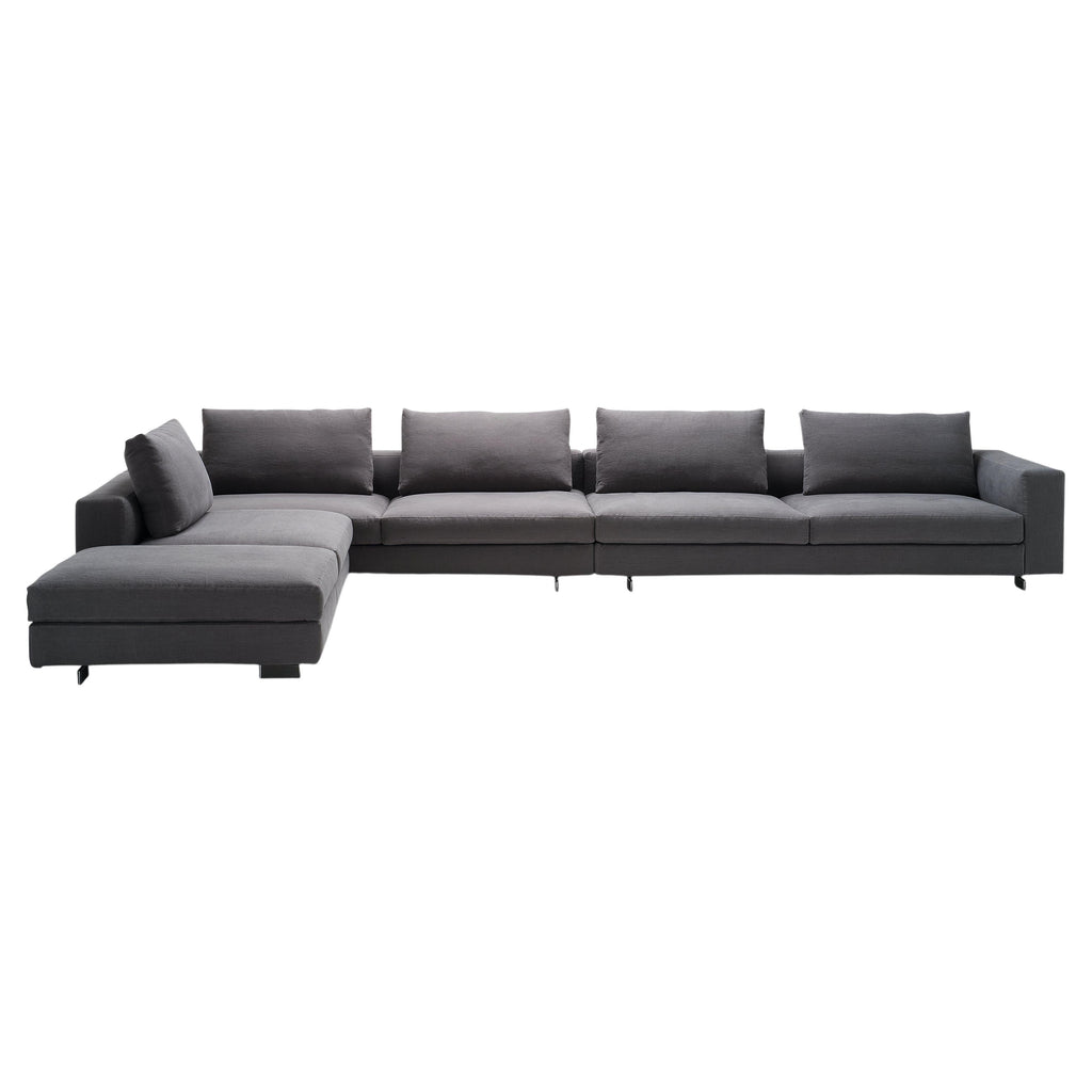 https://a.1stdibscdn.com/zanotta-scott-modular-sofa-in-vale-grey-upholstery-by-ludovicaroberto-palomba-for-sale/22569652/f_288750321653900855007/f_28875032_1653900856449_bg_processed.jpg