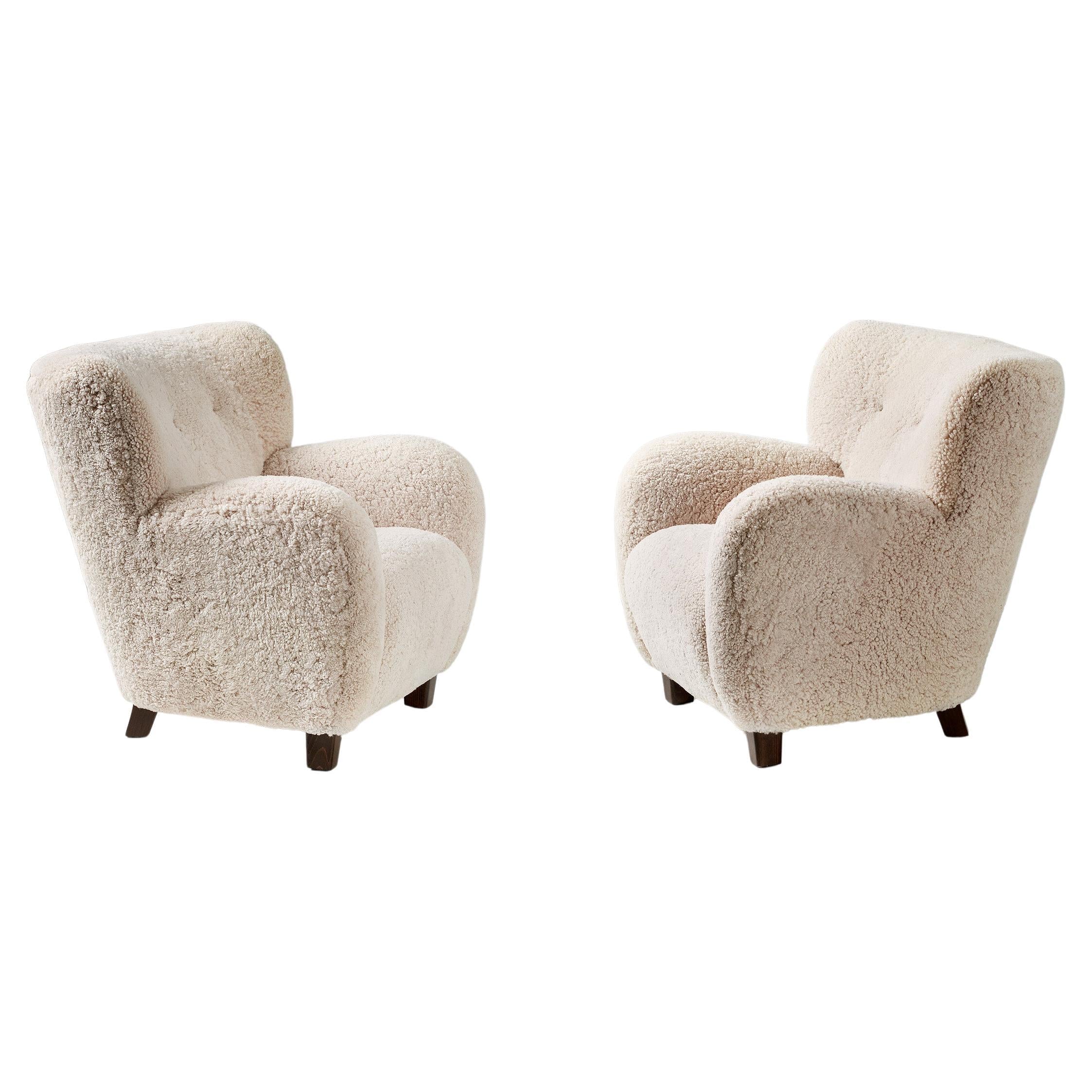 https://a.1stdibscdn.com/custom-made-sheepskin-lounge-chair-for-sale/f_67442/f_289367621654182896915/f_28936762_1654182897629_bg_processed.jpg