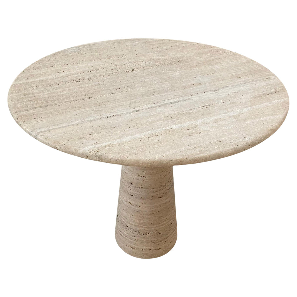 https://a.1stdibscdn.com/bespoke-round-italian-dining-table-in-travertine-for-sale/f_47872/f_291371521689942945149/f_29137152_1689942946080_bg_processed.jpg