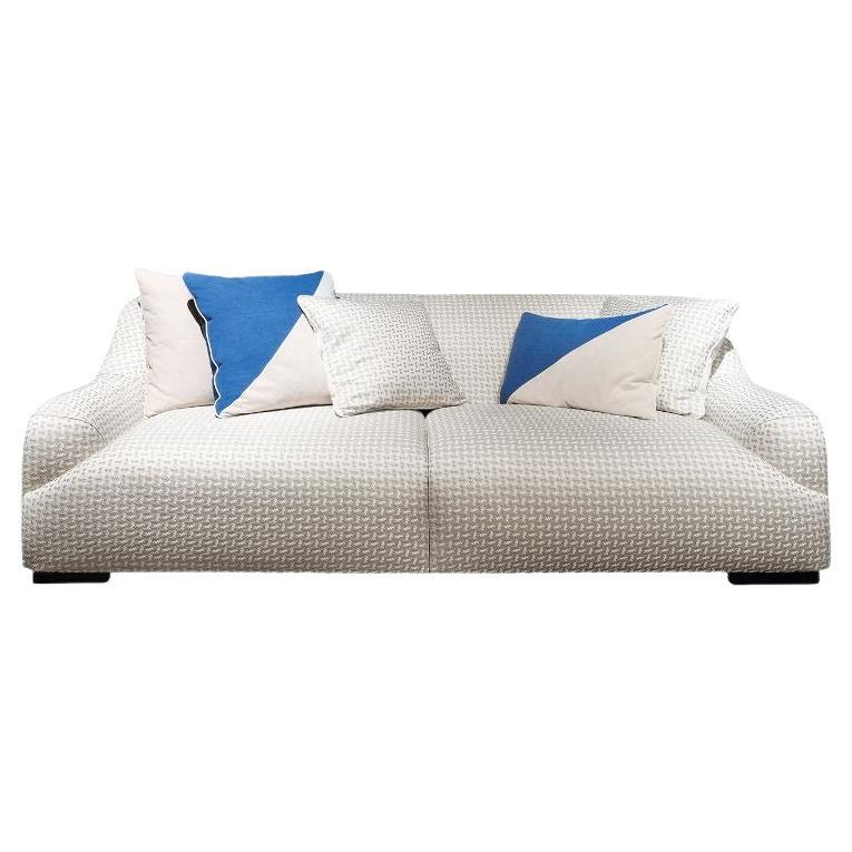 https://a.1stdibscdn.com/jacquard-modular-sofa-for-sale/22569652/f_292220121656568611577/f_29222012_1656568611748_bg_processed.jpg
