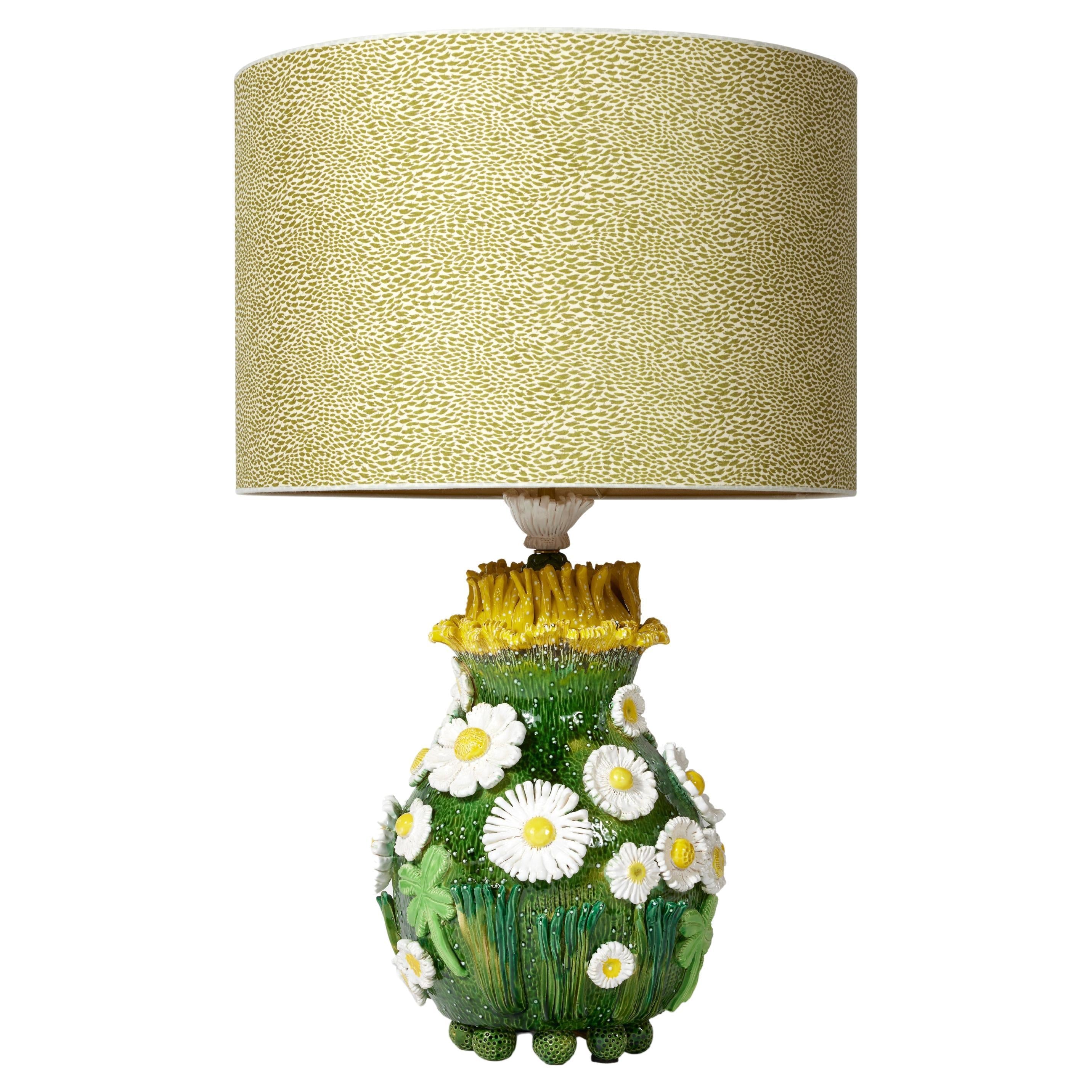 https://a.1stdibscdn.com/table-lamp-daisy-by-laura-gonzalez-for-sale/f_53112/f_292404221655972322039/f_29240422_1655972323380_bg_processed.jpg