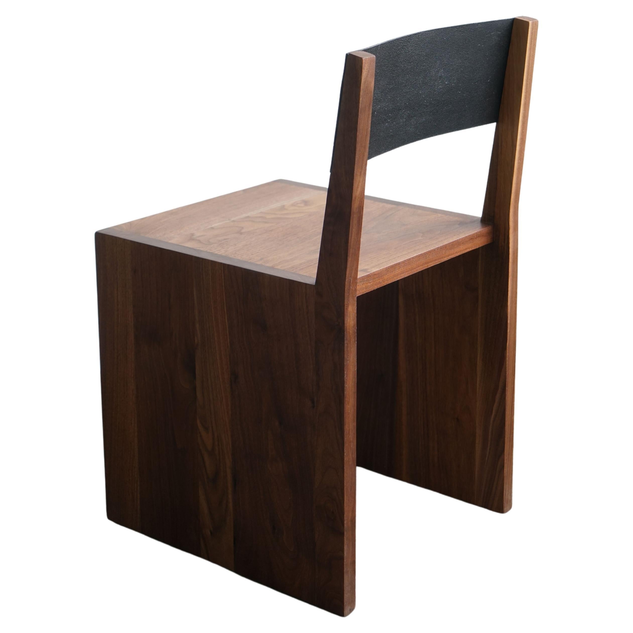 https://a.1stdibscdn.com/lake-street-chairs-in-walnut-by-last-workshop-2021-for-sale/f_73622/f_303708121662777266206/f_30370812_1662777267250_bg_processed.jpg