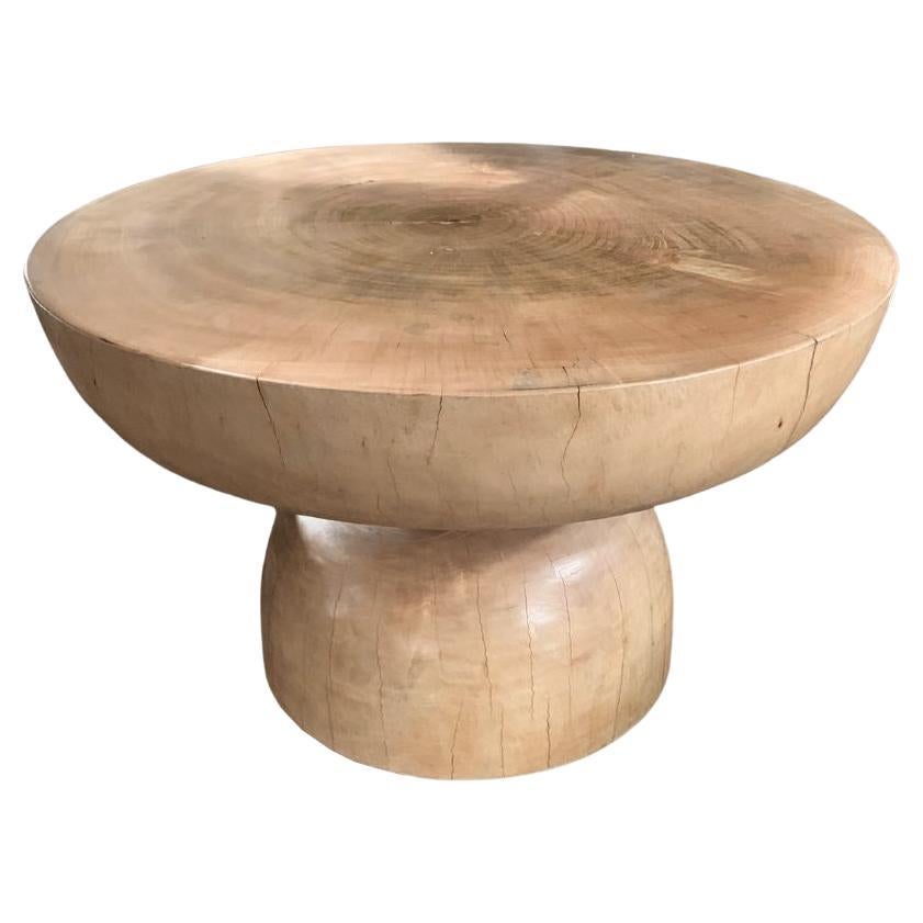 https://a.1stdibscdn.com/sculptural-round-table-mango-wood-modern-organic-for-sale/f_58812/f_306822921664794104604/f_30682292_1664794104797_bg_processed.jpg