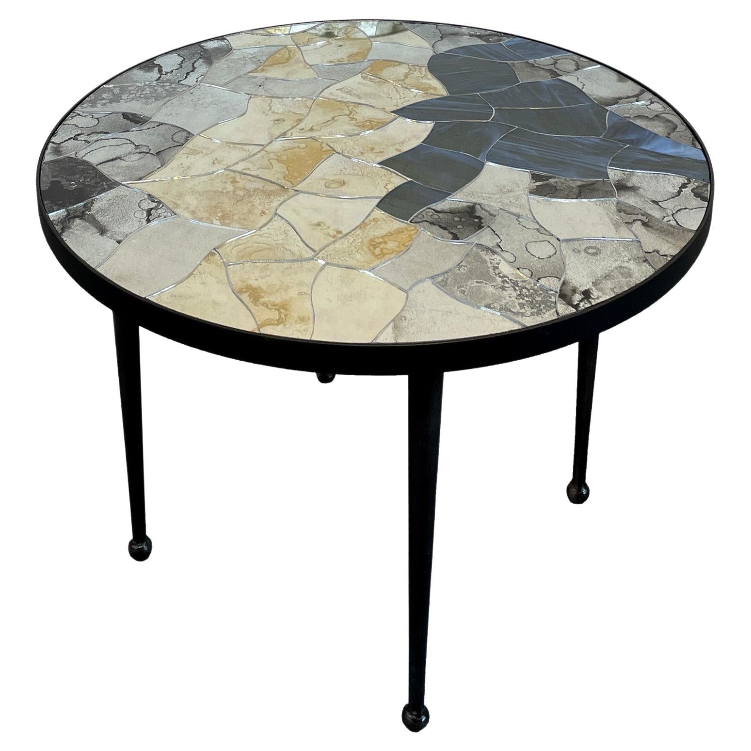 https://a.1stdibscdn.com/mosaic-mirror-round-coffee-table-organic-design-with-metal-band-and-metal-base-for-sale/f_42371/f_306892621664815562542/f_30689262_1664815562998_bg_processed.jpg