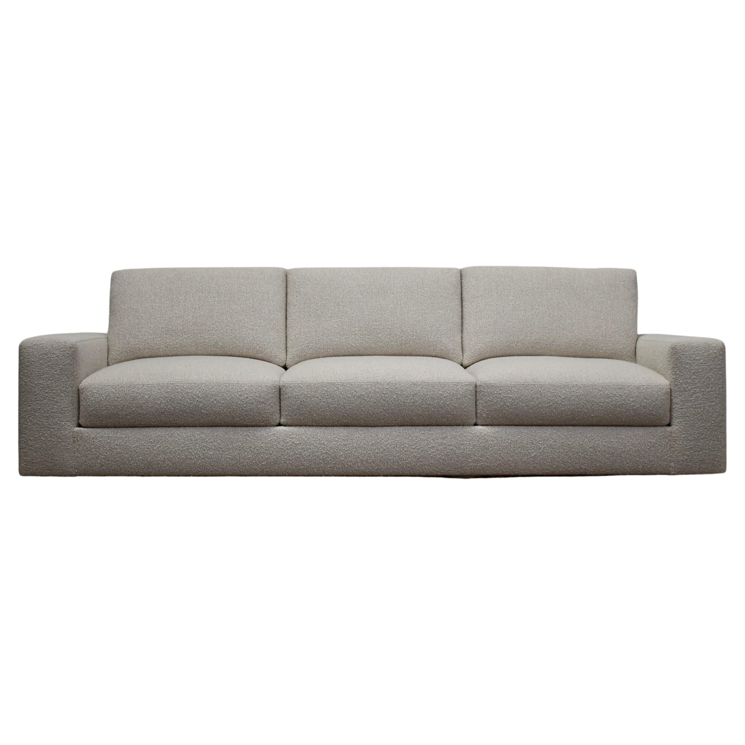 https://a.1stdibscdn.com/chloe-sofa-for-sale/f_73132/f_311385121667506779884/f_31138512_1667506780592_bg_processed.jpg