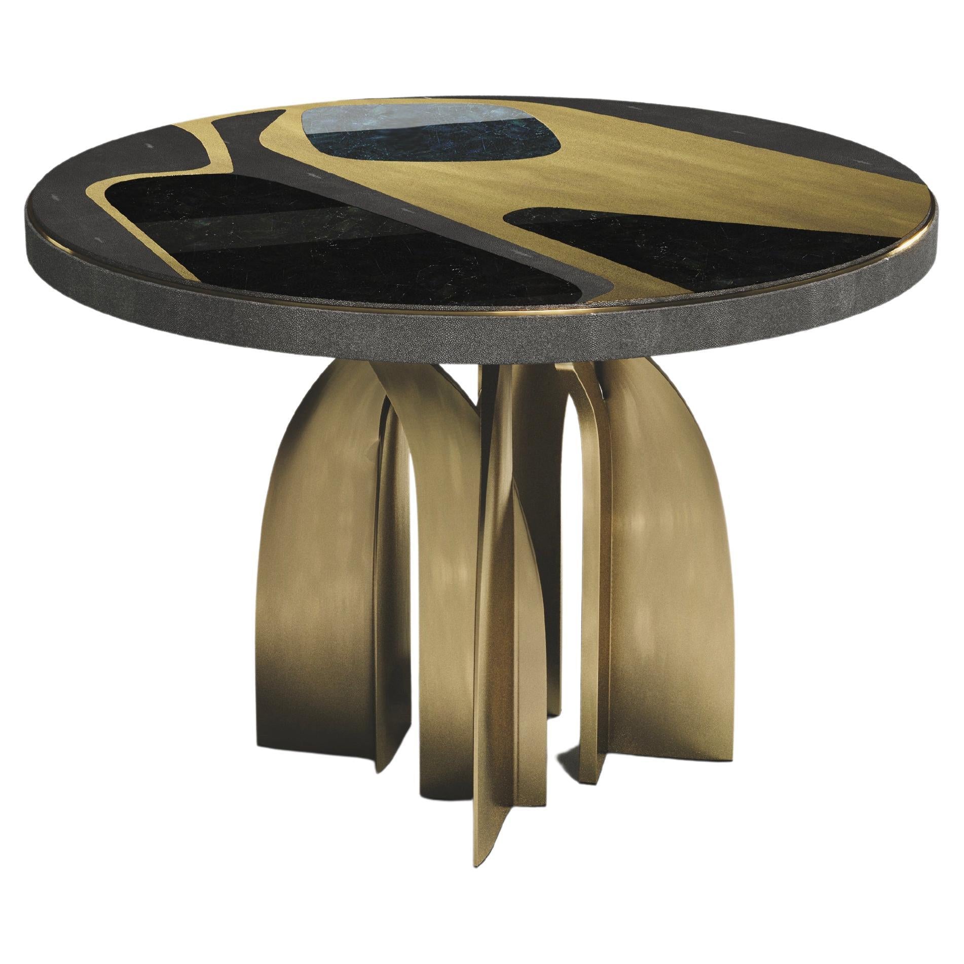 https://a.1stdibscdn.com/shagreen-pattern-dining-table-with-shell-bronze-patina-brass-by-kifu-paris-for-sale/f_45491/f_311897321667809919174/f_31189732_1667809919743_bg_processed.jpg