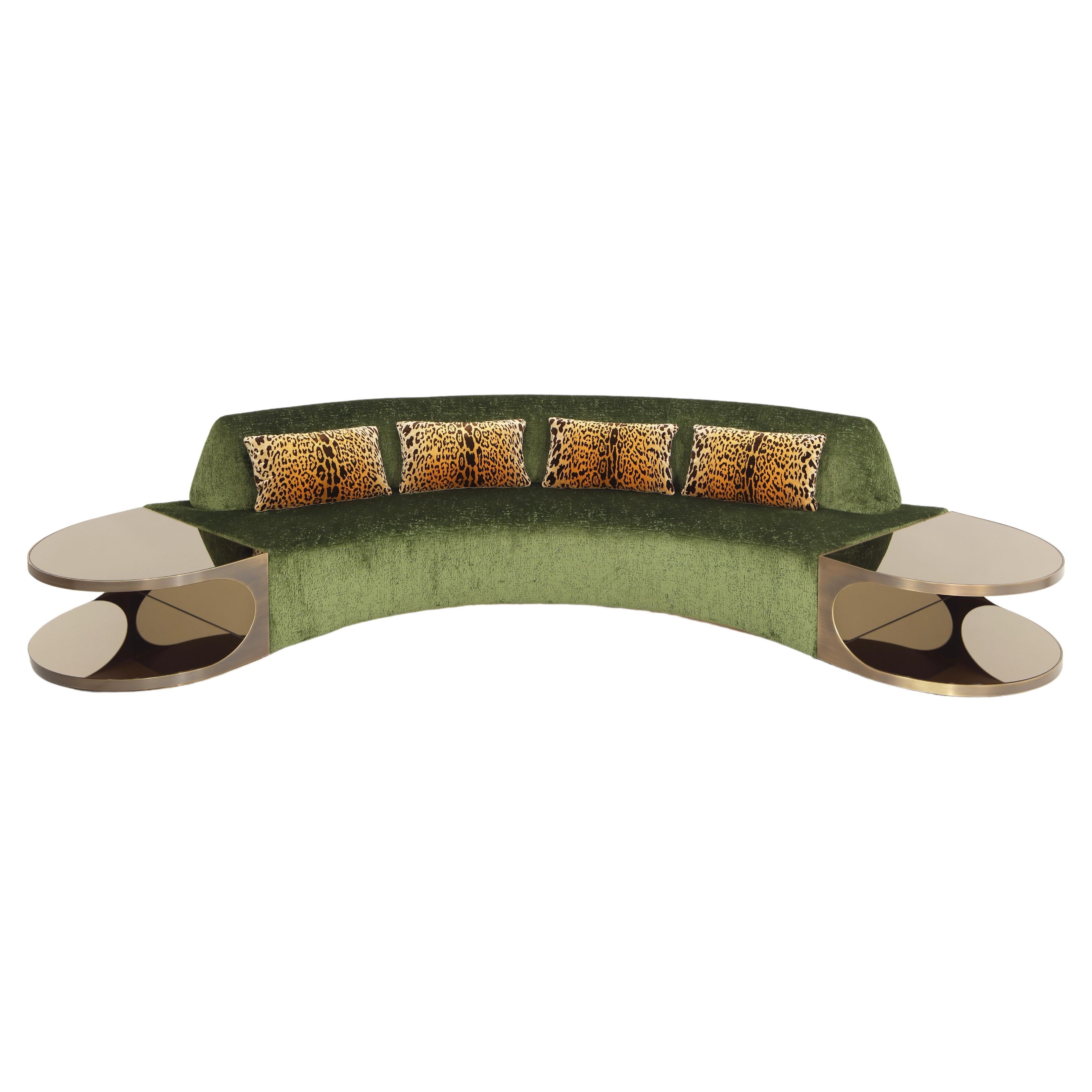https://a.1stdibscdn.com/georgis-mirgorodsky-bombola-curved-sofa-united-states-2019-for-sale-picture-2/f_7813/f_408559221722364374829/f_31517002_1669758781046_bg_processed.jpg