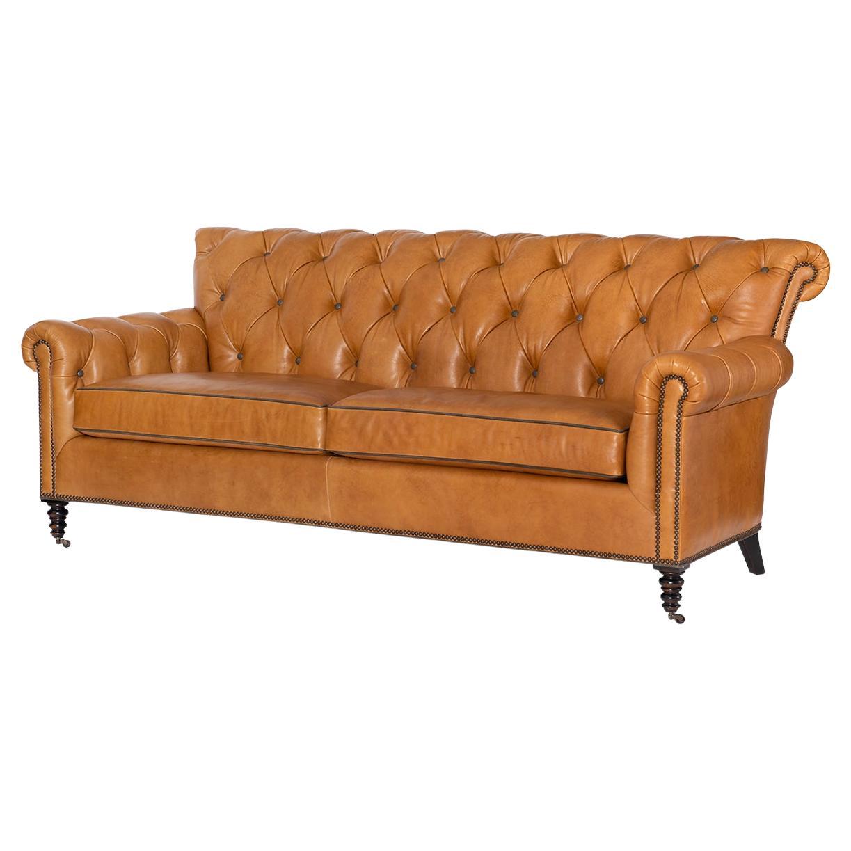 https://a.1stdibscdn.com/classic-tufted-3-seater-sofa-for-sale/f_8038/f_315317921669840206867/f_31531792_1669840207162_bg_processed.jpg