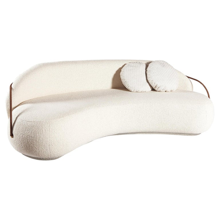 https://a.1stdibscdn.com/pietra-organic-couch-upholstered-in-boucle-fabric-and-leather-arms-small-size-for-sale/f_56842/f_377991621704462164188/f_31665212_1671217014420_bg_processed.jpg?width=768
