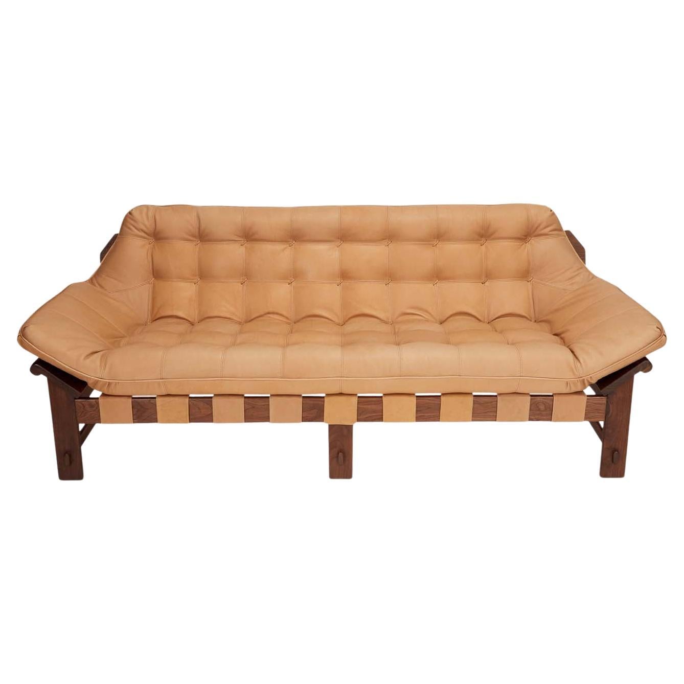 https://a.1stdibscdn.com/tan-leather-and-walnut-ojai-sofa-by-lawson-fenning-for-sale/f_8060/f_402491821718829008295/f_31744032_1671057812017_bg_processed.jpg