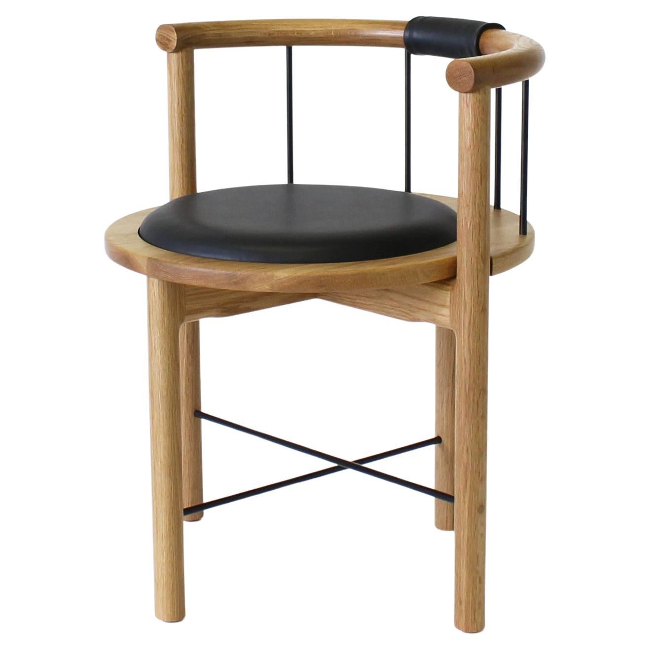 https://a.1stdibscdn.com/lloyd-vanity-and-desk-low-back-arm-chair-by-crump-and-kwash-for-sale/f_25303/f_319010021671807572382/f_31901002_1671807572692_bg_processed.jpg
