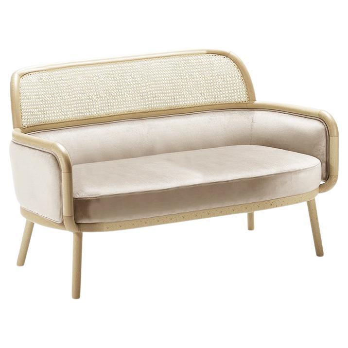 https://a.1stdibscdn.com/luc-sofa-large-with-natural-oak-and-boucle-snow-for-sale/f_29653/f_320583921675319786607/f_32058392_1675319786901_bg_processed.jpg