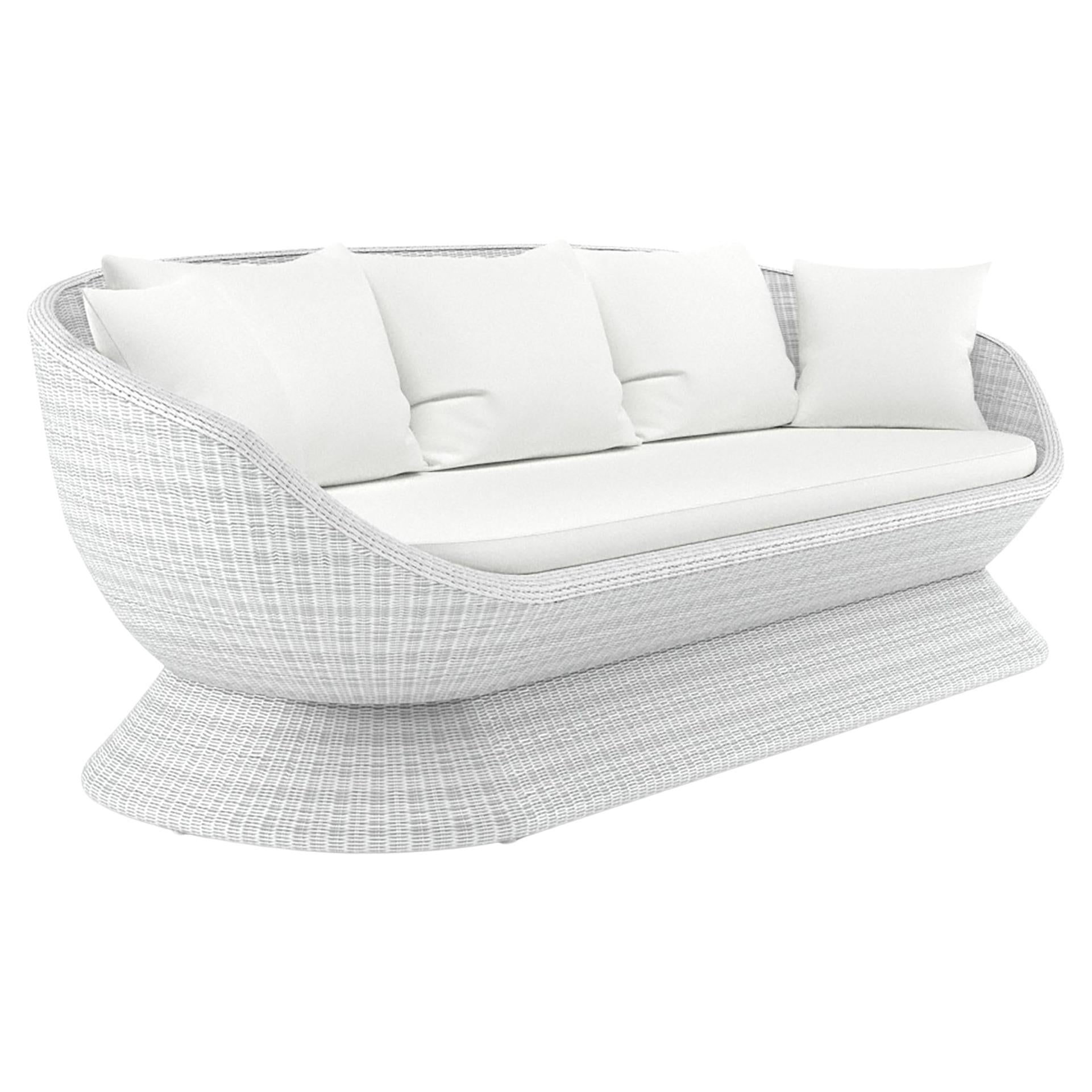 https://a.1stdibscdn.com/outdoor-3-seater-sofa-with-seashell-white-wicker-structure-for-sale/f_27693/f_322873521674043530102/f_32287352_1674043530684_bg_processed.jpg