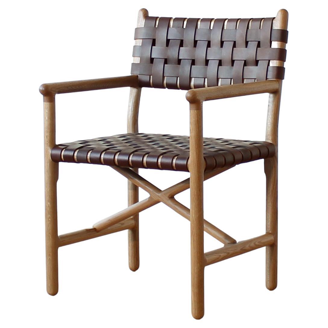 https://a.1stdibscdn.com/montgomery-modern-oak-and-leather-arm-chair-and-office-chair-by-crump-and-kwash-for-sale/f_25303/f_323804721674515156457/f_32380472_1674515156815_bg_processed.jpg