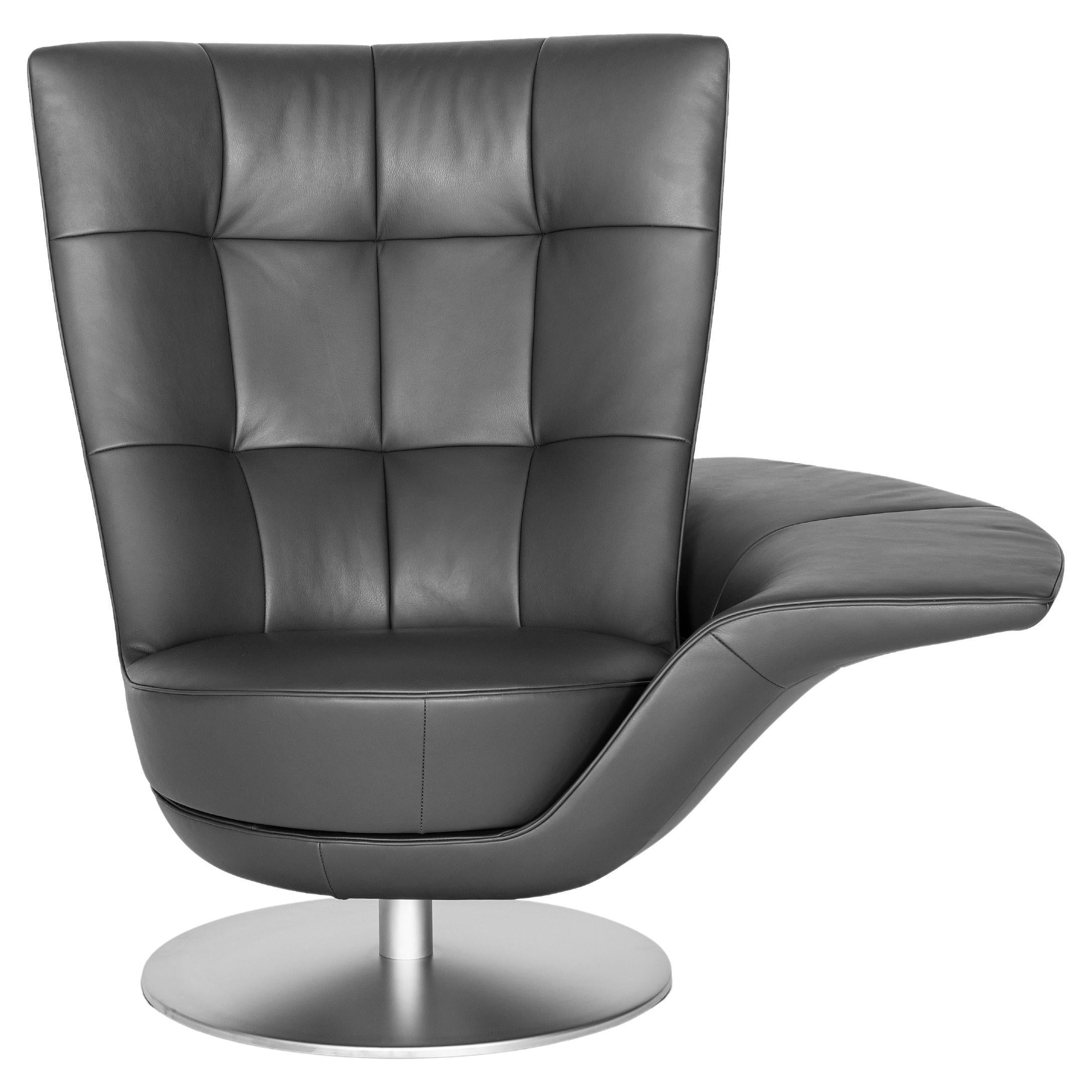 https://a.1stdibscdn.com/de-sede-ds-262-11-armchair-in-black-leather-swivel-base-by-stefan-heiliger-for-sale/f_16392/f_324045221770052089957/f_32404522_1770052090662_bg_processed.jpg