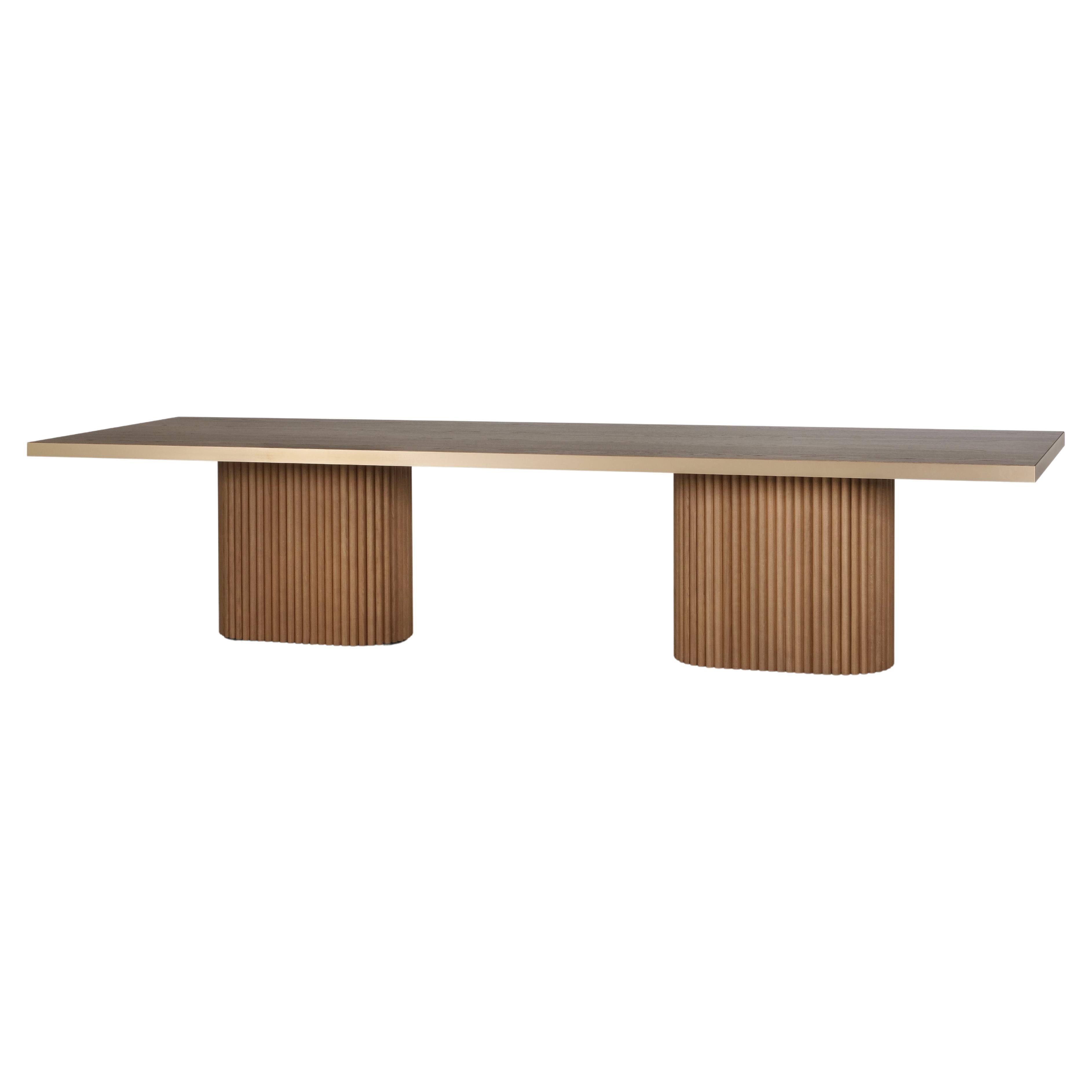 https://a.1stdibscdn.com/modern-biloba-dining-table-american-oak-handmade-in-portugal-by-greenapple-for-sale/f_53532/f_324575321685546782690/f_32457532_1685546783802_bg_processed.jpg