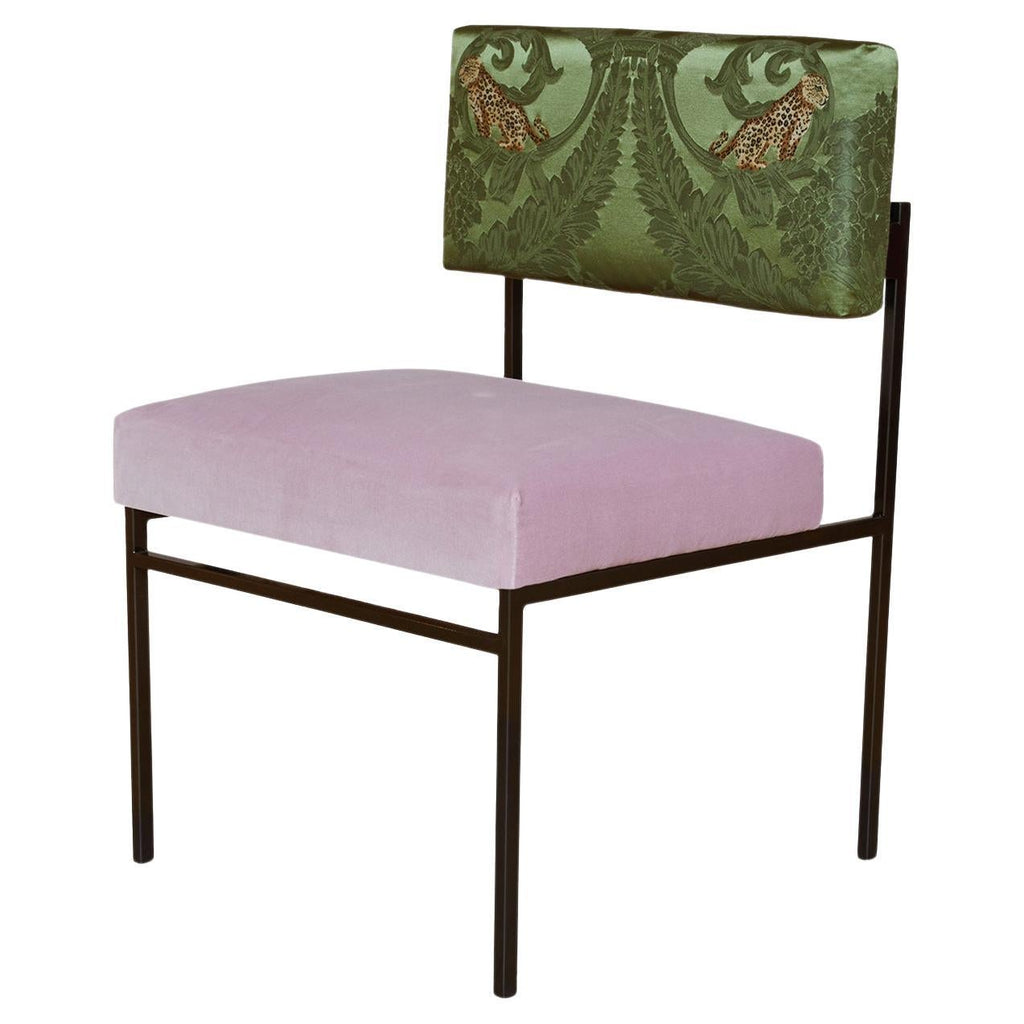 https://a.1stdibscdn.com/aurea-pink-jungle-dining-chair-for-sale/f_17062/f_327021321676029436853/f_32702132_1676029437156_bg_processed.jpg