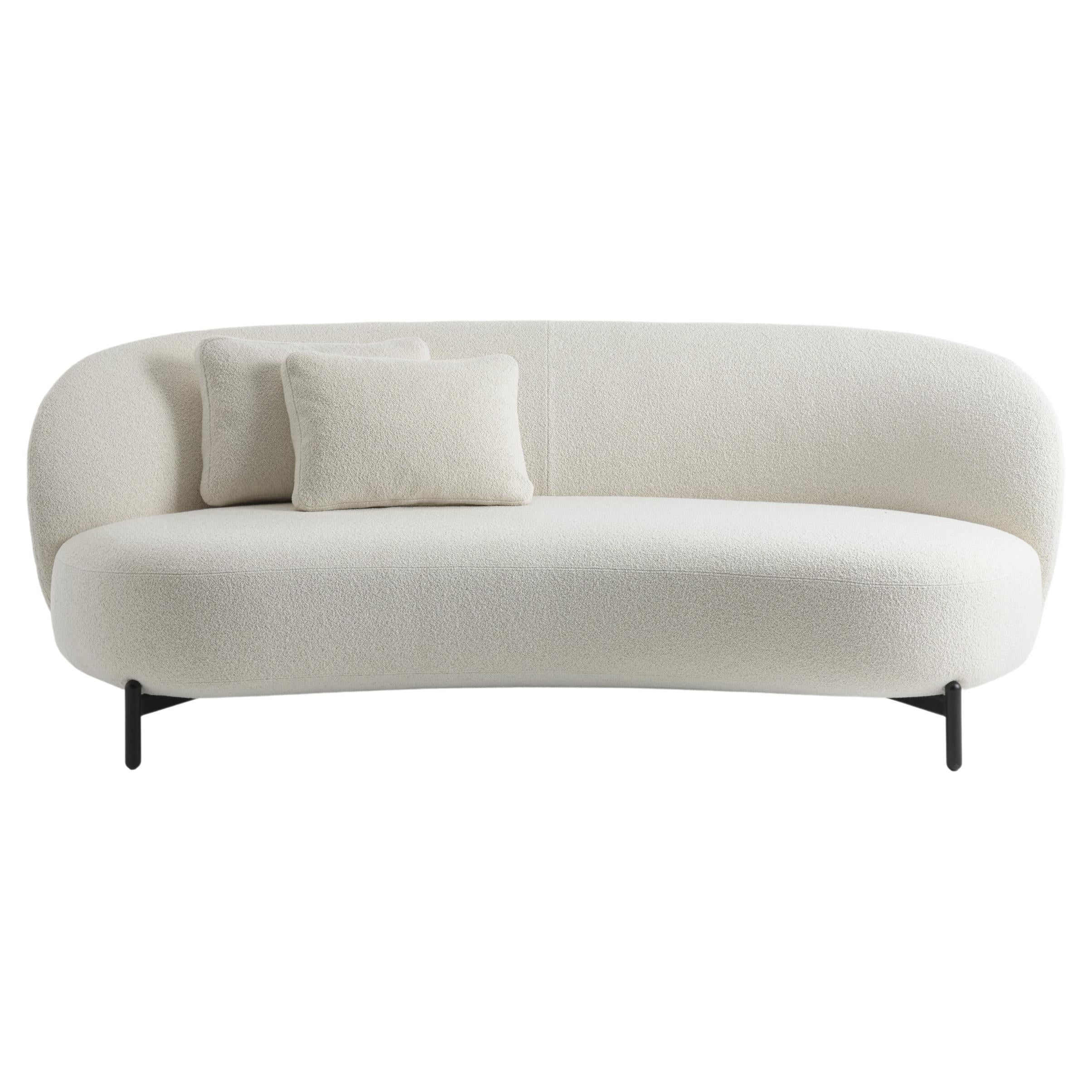 https://a.1stdibscdn.com/kartell-lunam-pouf-orsetto-by-patricia-urquiola-for-sale-picture-2/f_45362/f_328703521676900596453/f_32870262_1676900466251_bg_processed.jpg