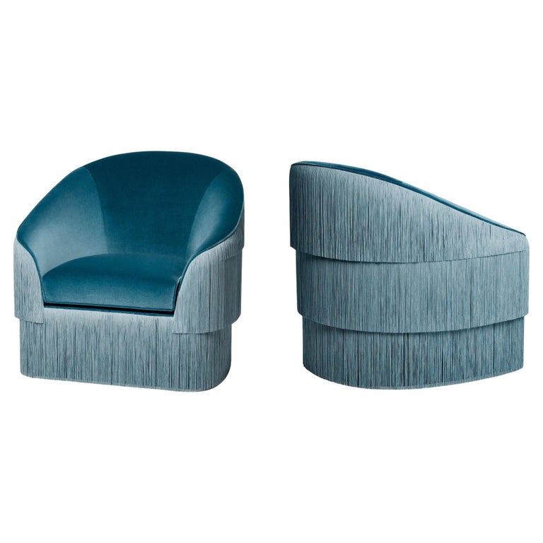 https://a.1stdibscdn.com/handmade-fringes-armchair-in-cotton-velvet-by-munna-design-studio-for-sale-picture-5/f_27693/f_489281621771743133262/f_32888402_1677020043871_bg_processed.jpg?width=768