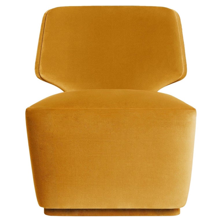 https://a.1stdibscdn.com/swivel-armchair-in-velvet-w-seaming-details-on-the-back-for-sale-picture-2/f_27693/f_328935421676993737909/f_32893542_1676993738400_bg_processed.jpg?width=768