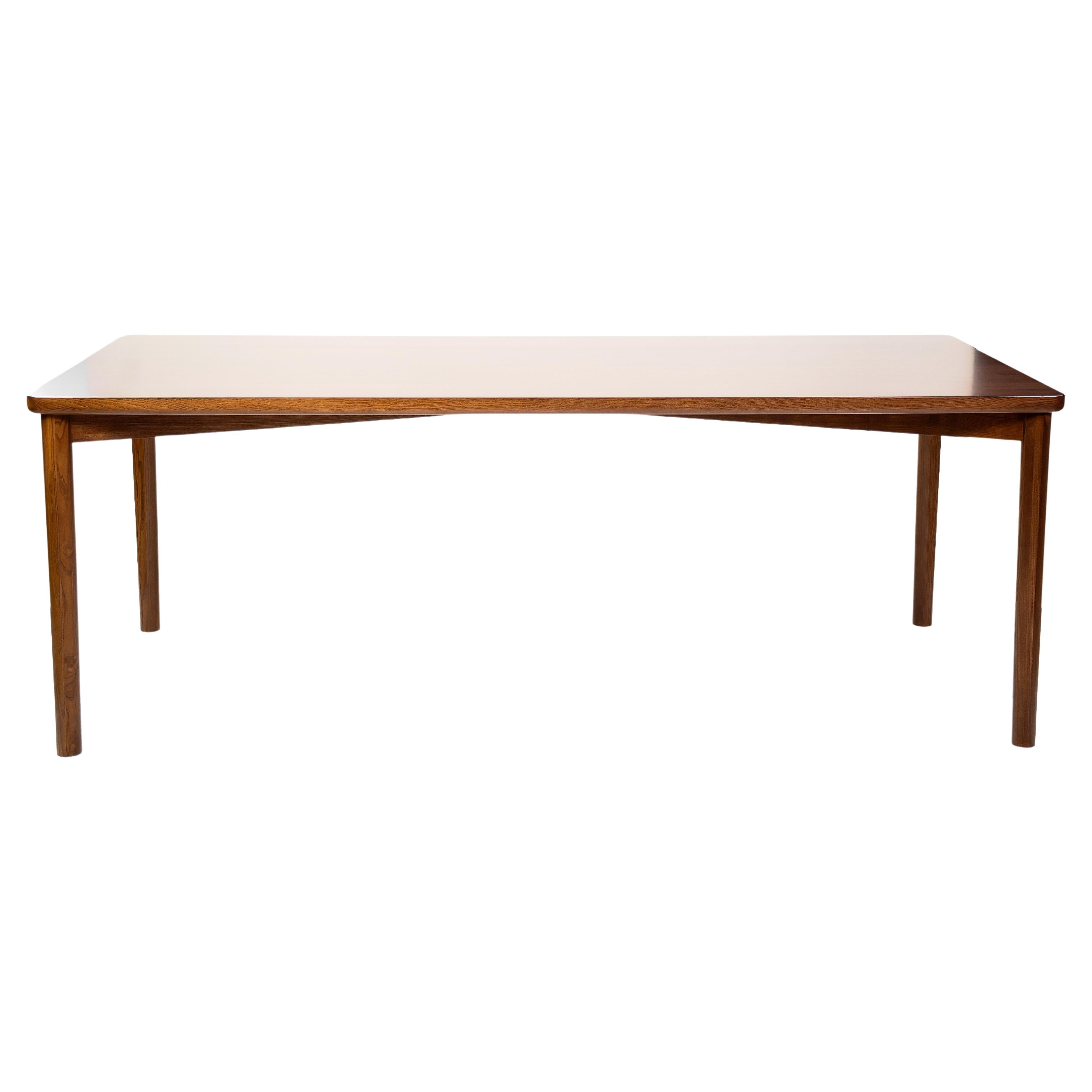 https://a.1stdibscdn.com/solana-dark-brown-solid-wood-dining-table-for-sale/f_82682/f_330148521677525030418/f_33014852_1677525031684_bg_processed.jpg