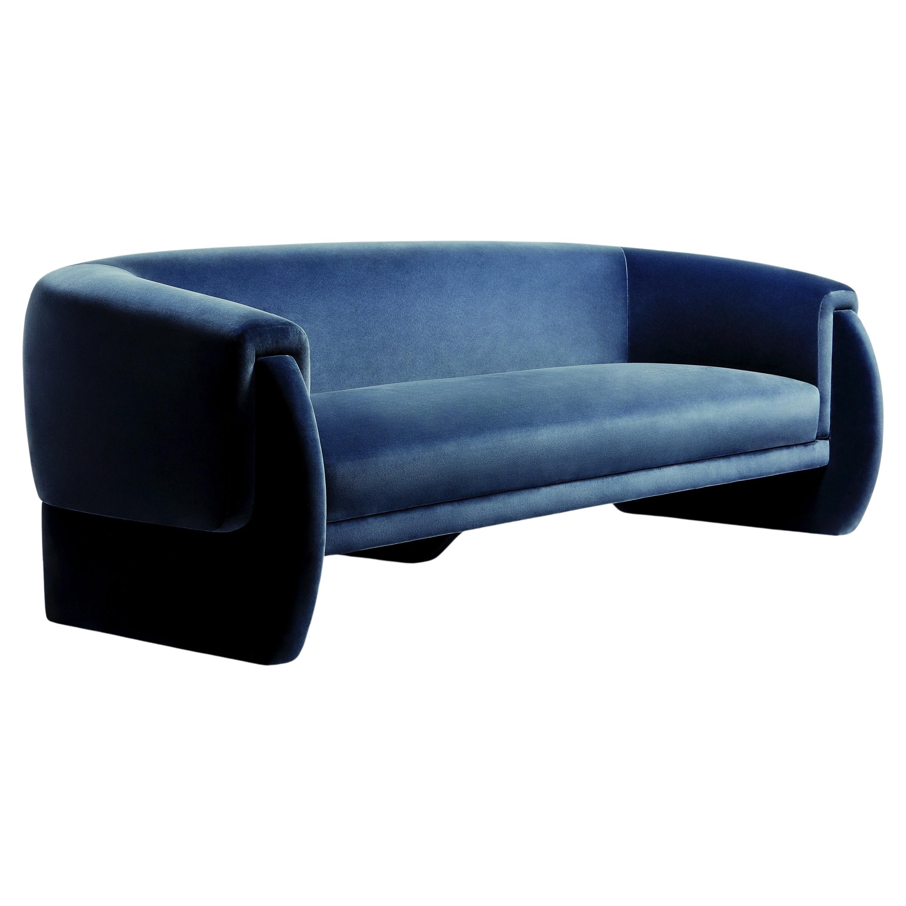 https://a.1stdibscdn.com/contemporary-sculptural-sofa-with-double-layered-back-in-tailored-upholstery-for-sale-picture-7/f_27693/f_490932021772753590269/f_33049252_1677679741423_bg_processed.jpg