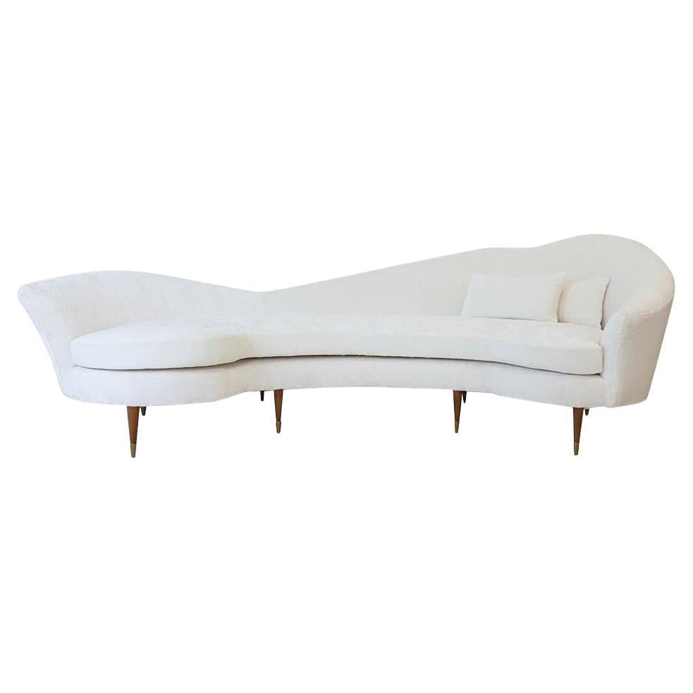https://a.1stdibscdn.com/large-curved-modern-white-velvet-sofa-for-sale/f_21233/f_335280221680020256515/f_33528022_1680020256832_bg_processed.jpg