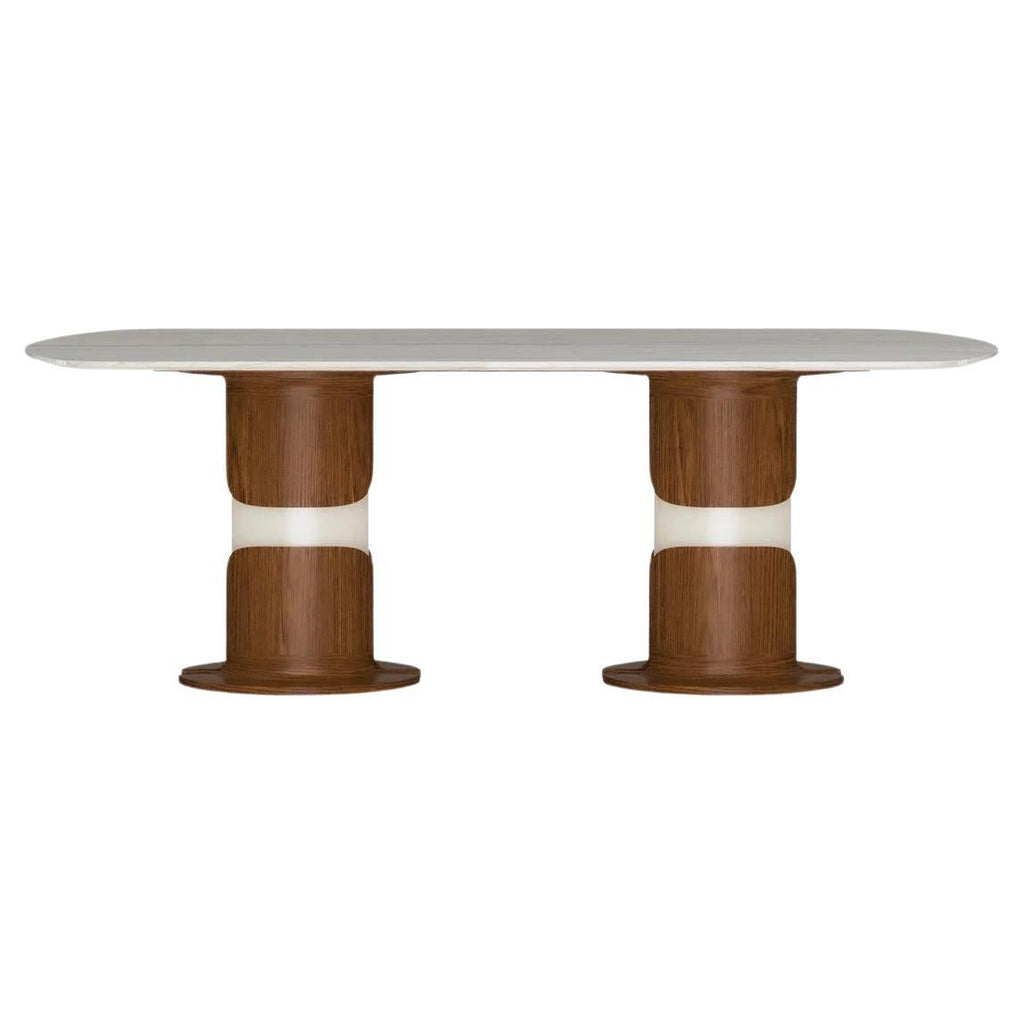https://a.1stdibscdn.com/quartz-lacquer-dining-table-for-sale-picture-2/f_64182/f_336766421680780761728/f_33676642_1680780761929_bg_processed.jpg