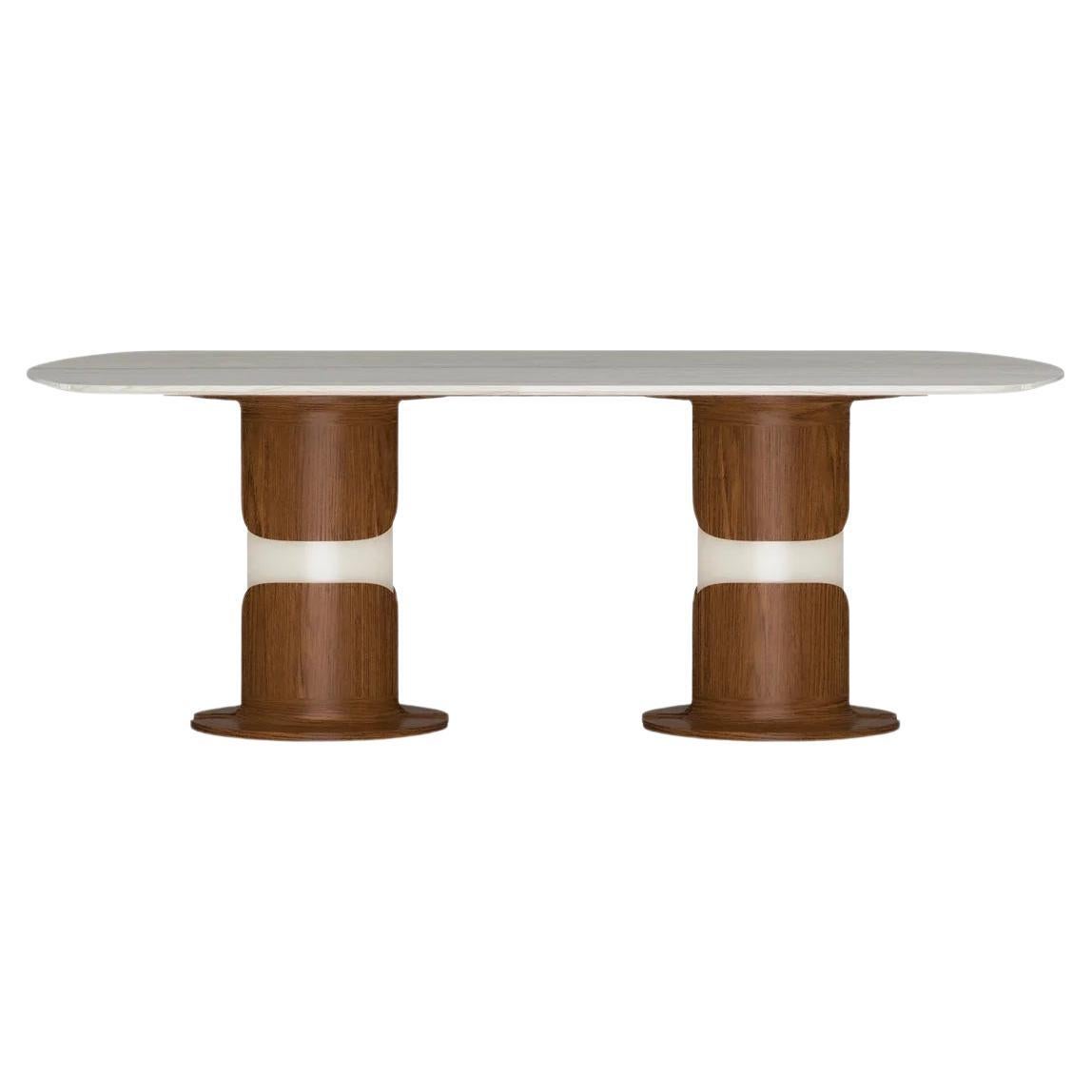 https://a.1stdibscdn.com/quartz-lacquer-dining-table-for-sale-picture-2/f_64182/f_336766421680780761728/f_33676642_1680780761929_bg_processed.jpg