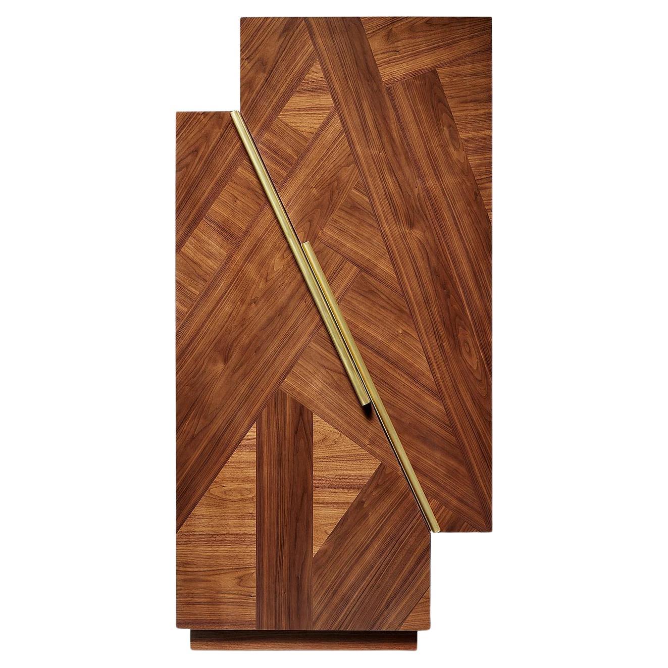 https://a.1stdibscdn.com/walnut-bar-cabinet-with-cast-brass-handles-for-sale/f_27693/f_337361621681153966371/f_33736162_1681153966700_bg_processed.jpg