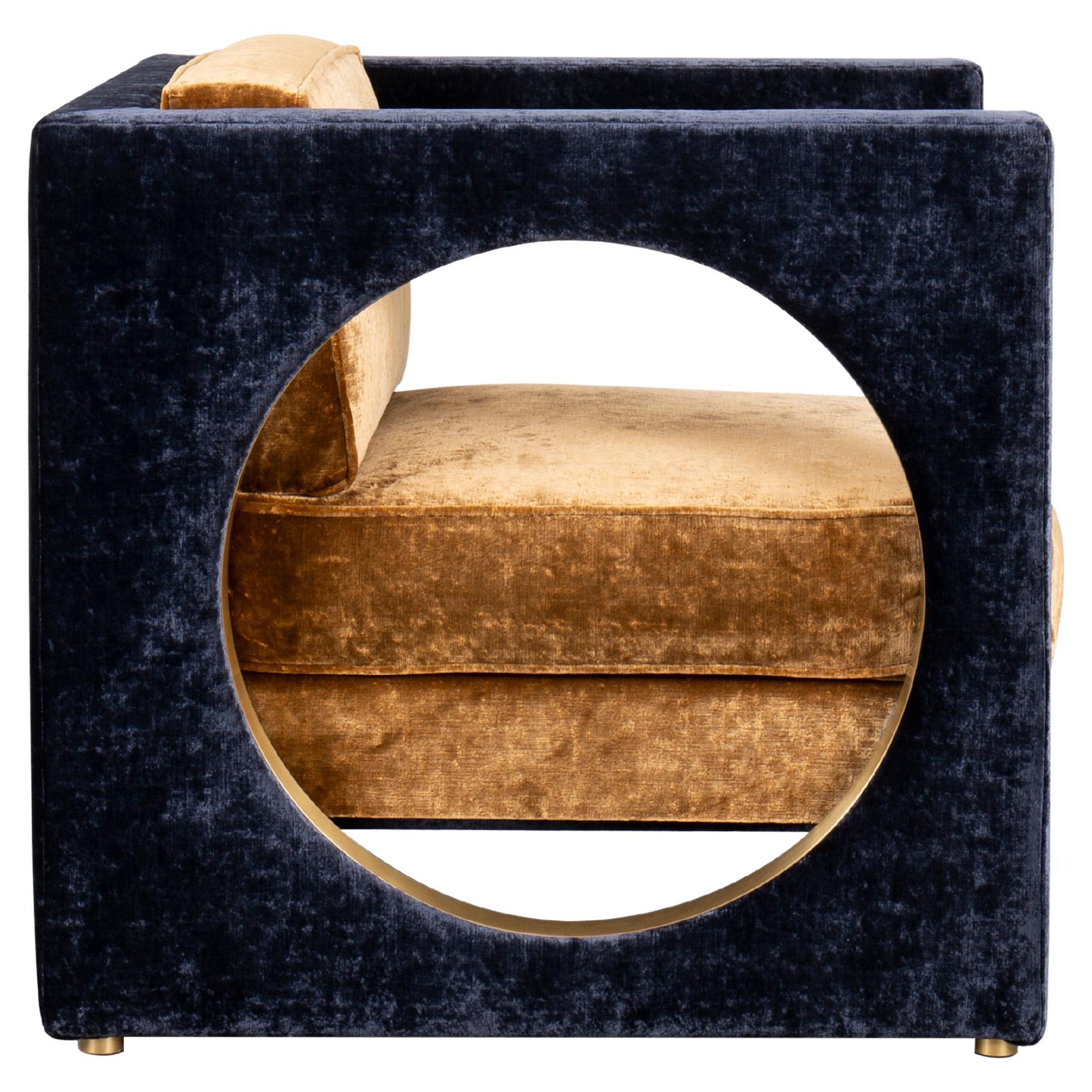 https://a.1stdibscdn.com/see-through-armchair-by-pierre-gonalons-misia-fabric-paradisoterrestre-edition-for-sale/f_84302/f_337438921681205378602/f_33743892_1681205379429_bg_processed.jpg