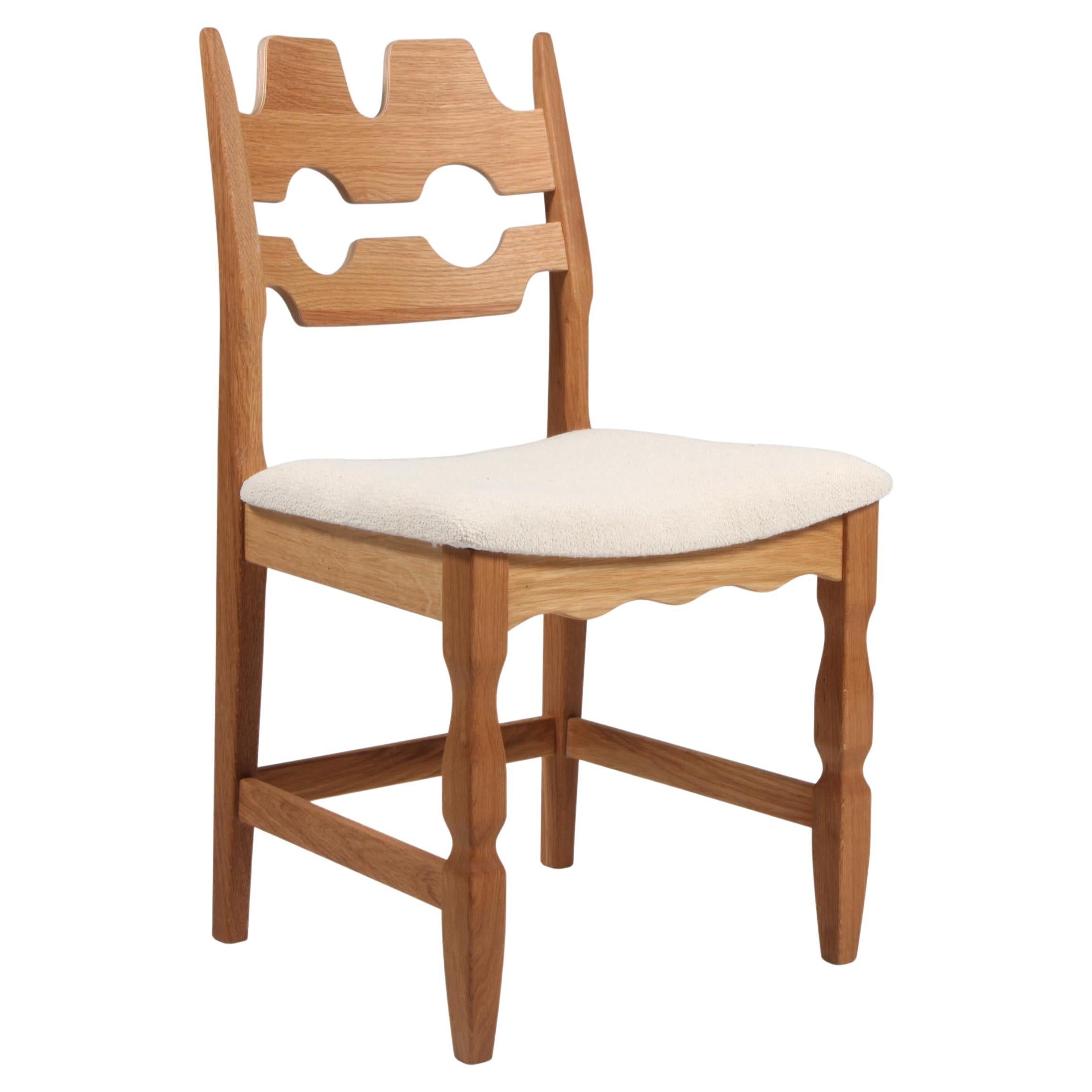 https://a.1stdibscdn.com/dining-chairs-by-henning-kjaernulf-model-razoblade-denmark-oak-for-sale/f_42391/f_338324721681632424755/f_33832472_1681632425443_bg_processed.jpg