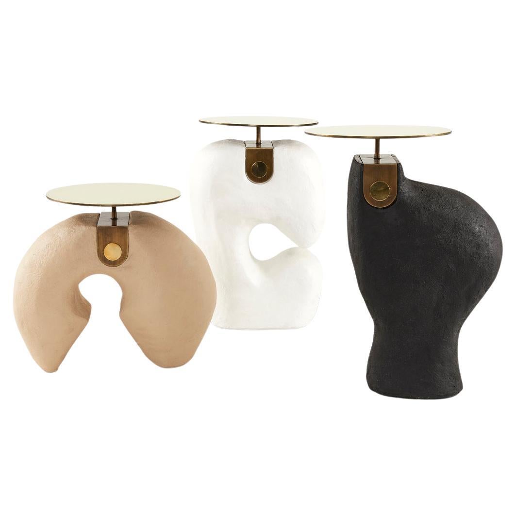 https://a.1stdibscdn.com/modern-yosemite-plaster-hand-finished-yoruba-side-table-set-of-3-brass-top-for-sale/f_38931/f_339010421681995827535/f_33901042_1681995827800_bg_processed.jpg